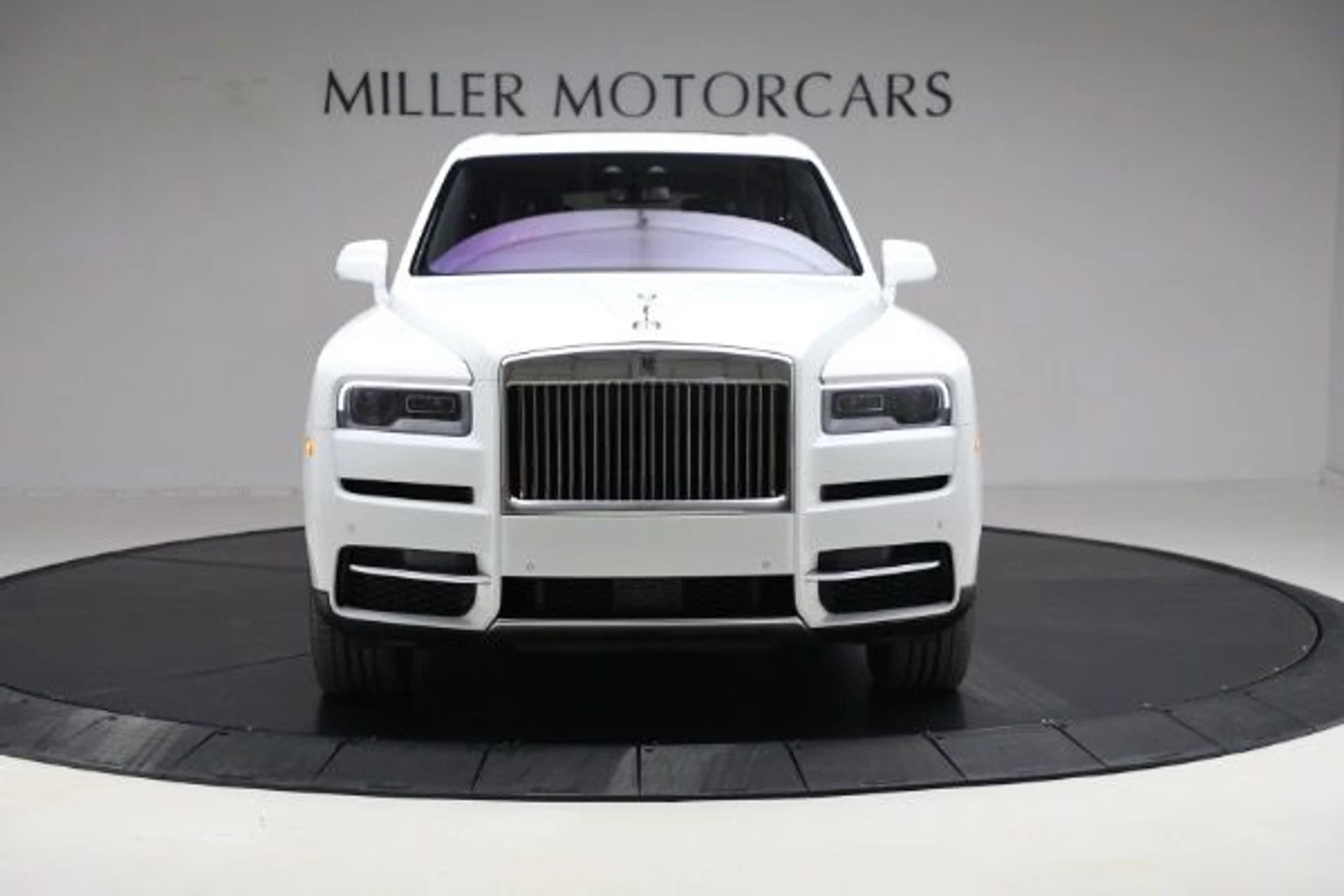 mph012_2686979976_Used_2022_Rolls_Royce_Cullinan_95c3e39133