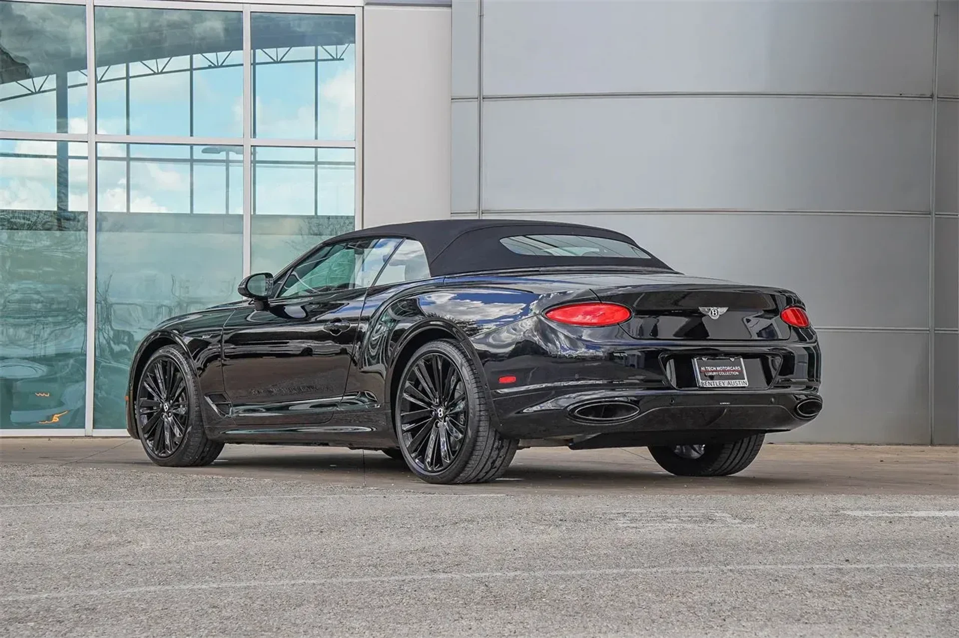 mph012_2689086663_8760f8878067461193709c6e122a5e73_12ef03c96a