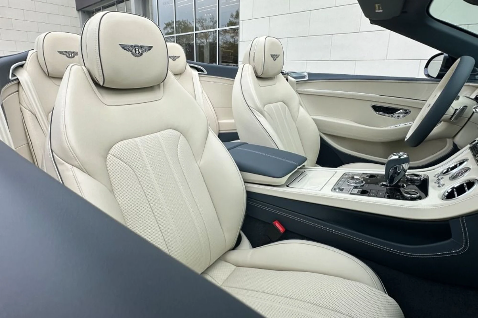 mph012_2694087888_New_2026_Bentley_Continental_GT_GTC_1777983320_3aa76514db