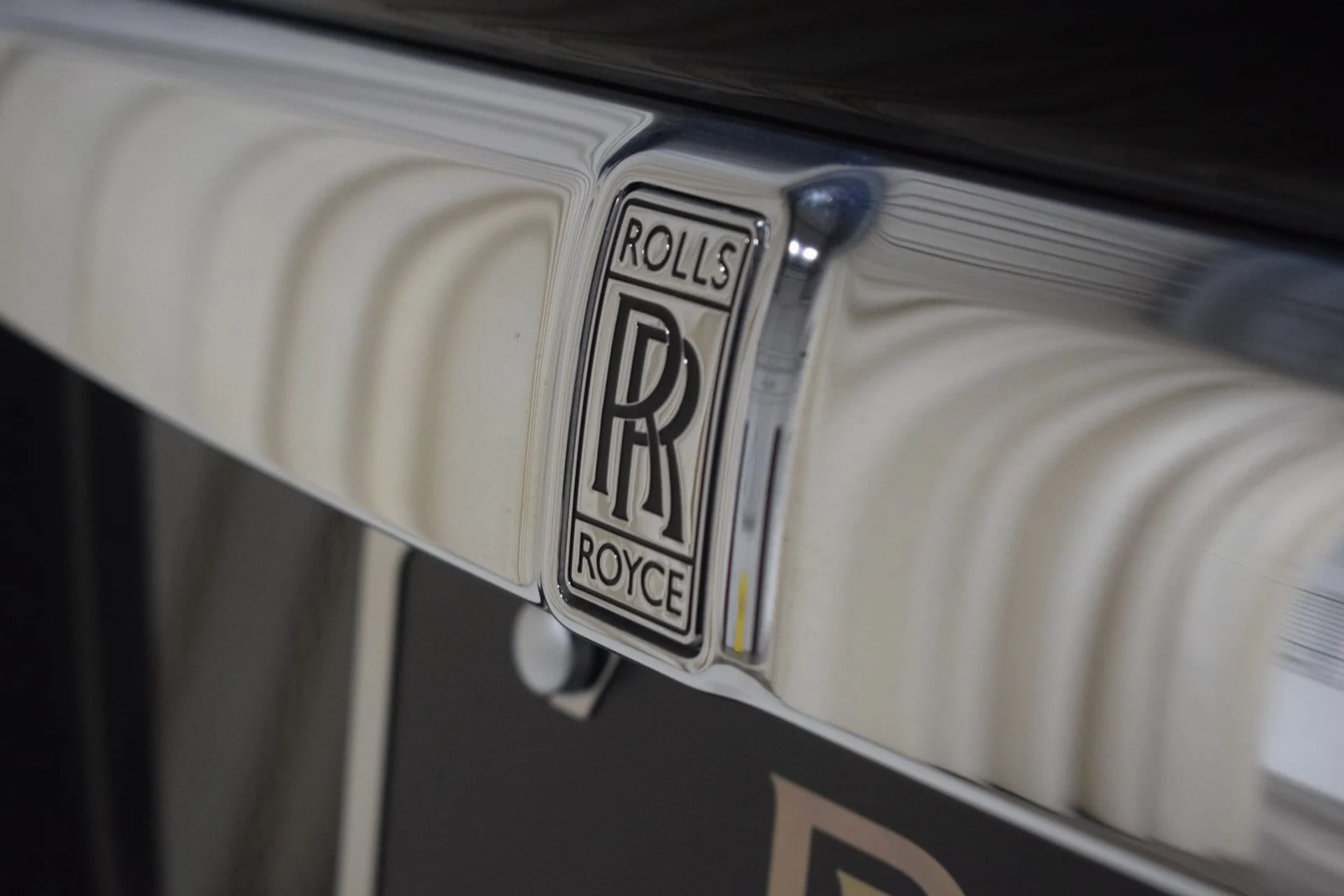 mph012_2694197298_97892a3cfbc8a17221368f454d9ab966x_121f9a5f68