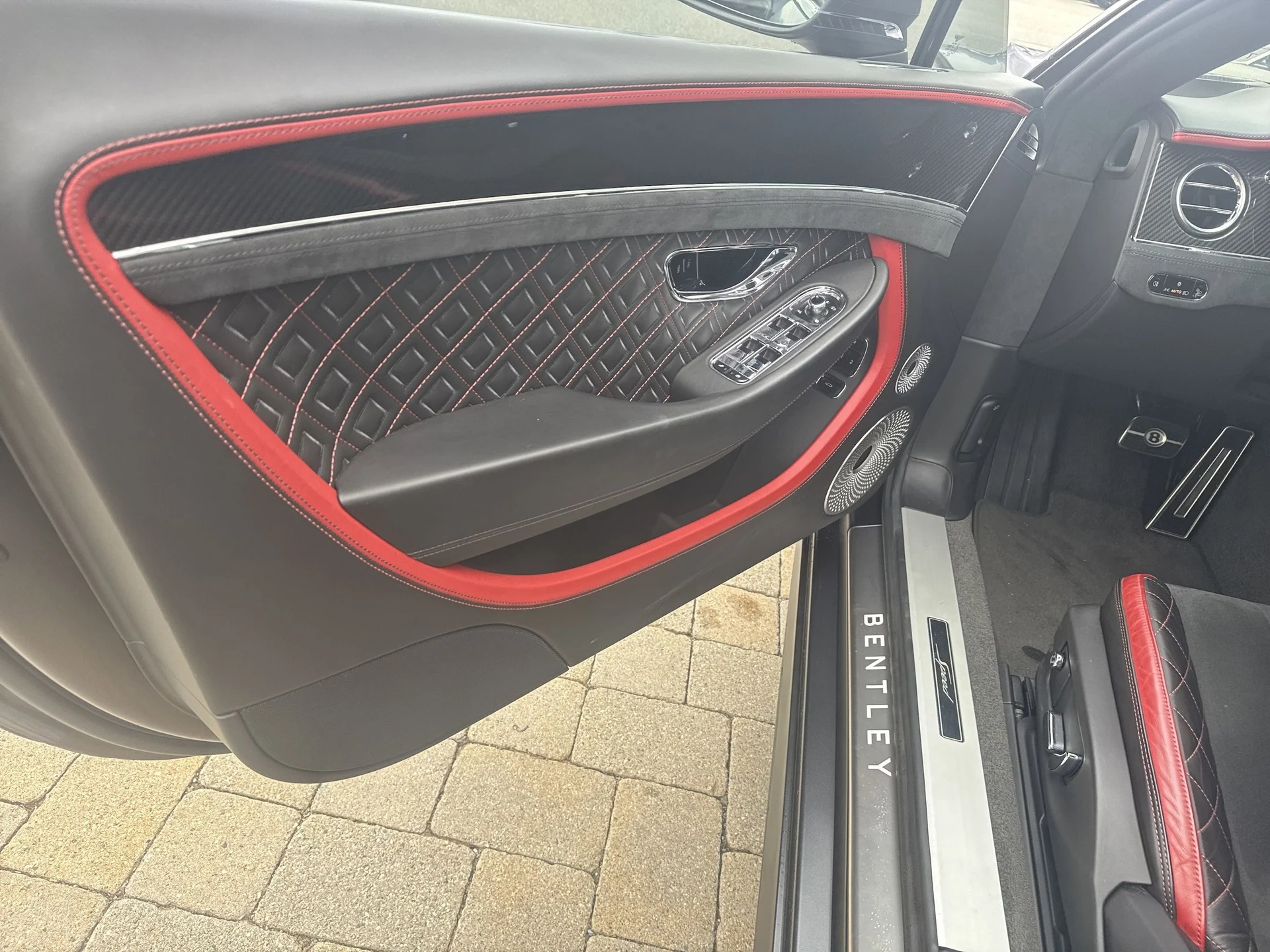 mph012_2695118328_12c58eea8bbf31f03a3d87087b30018fx_58850ed391