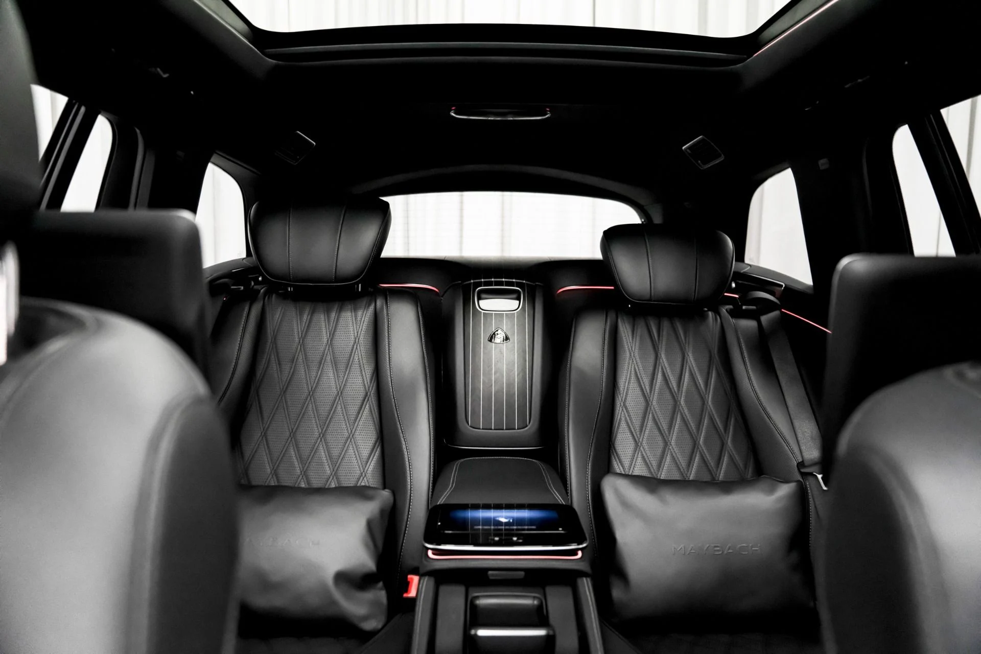 mph012_2696682316_Used_2025_Mercedes_Benz_Mercedes_Maybach_GLS_600_4_MATIC_1762198640_4c3b4d09d2