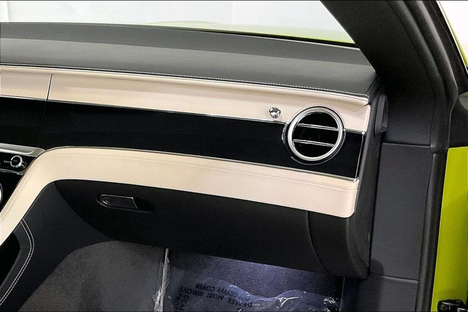 mph012_2697296068_28f6d14f14f7d205bd7b50baa0d407c9x_41a55c7ff7