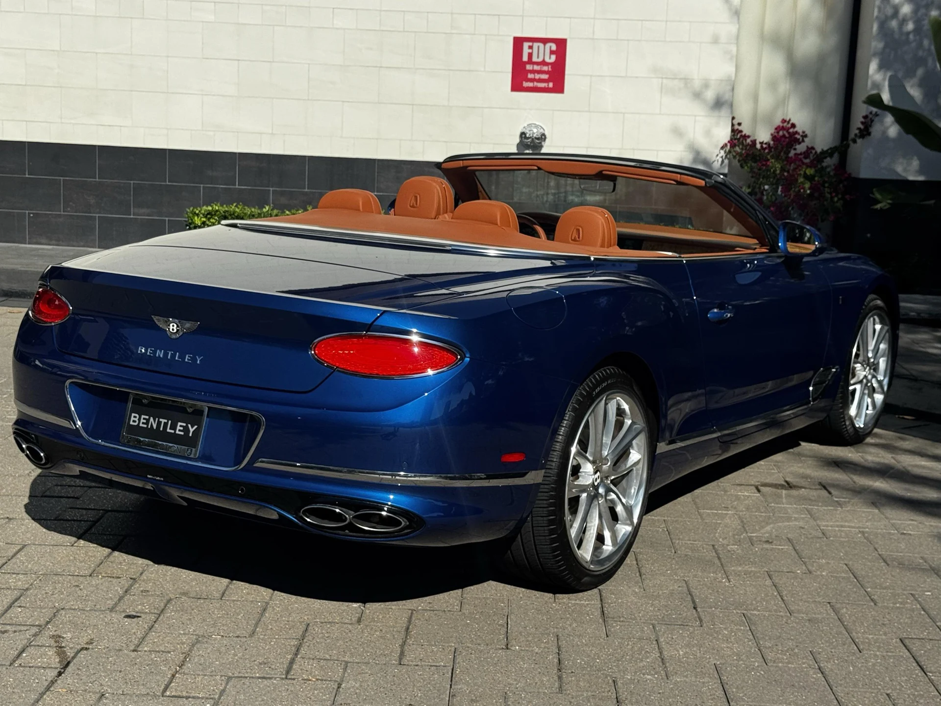 mph012_2704782520_476641184_6926a343350c91ed78cfa5b6_e1ceb079e6