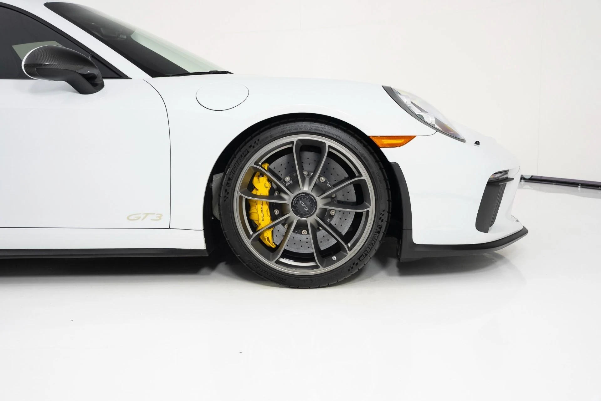 mph012_2715254120_Used_2018_Porsche_911_GT_3_1758566959_d111f7dd79