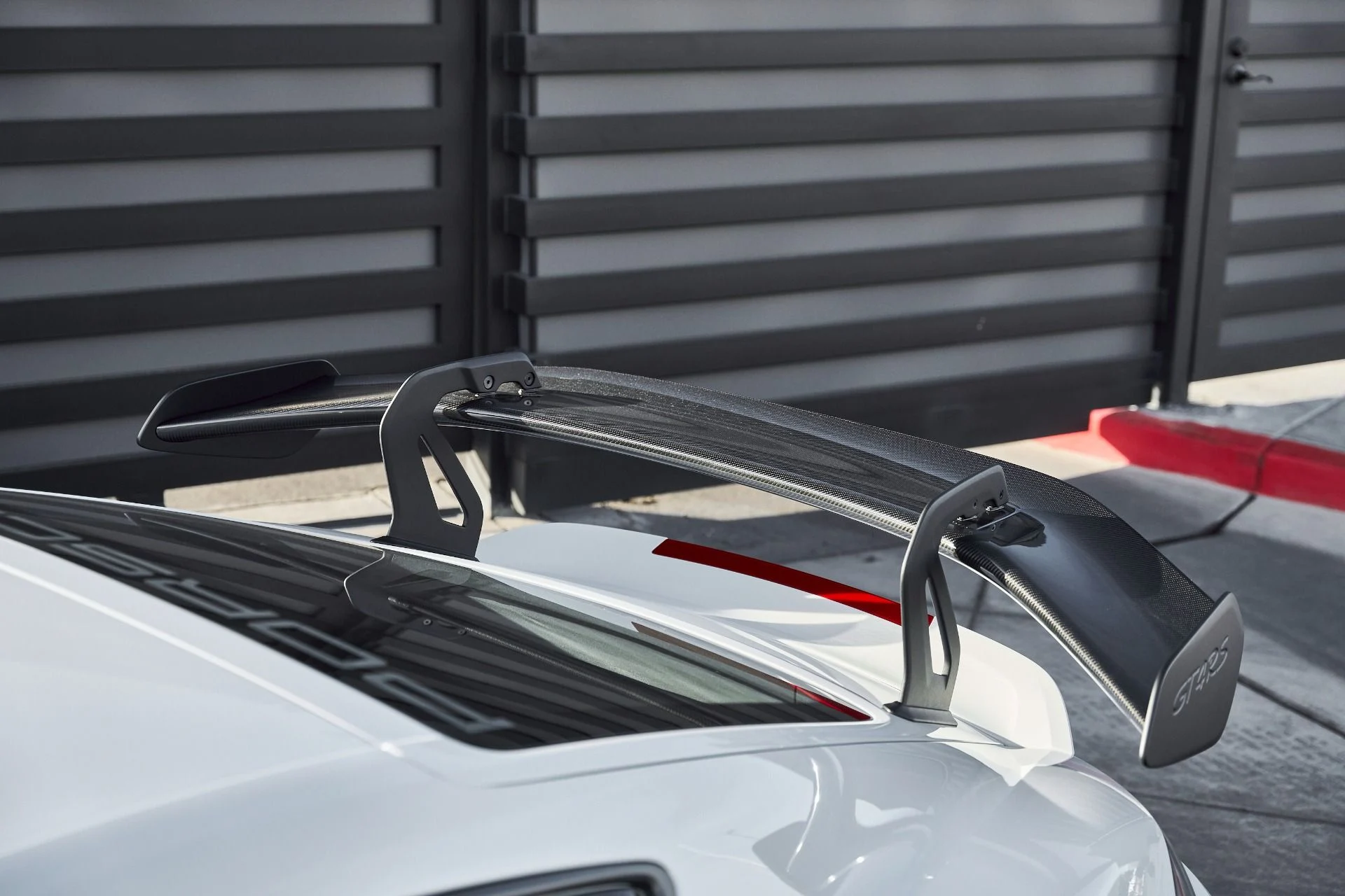 mph012_2718479595_Used_2024_Porsche_718_Cayman_GT_4_RS_1766514141_8dfd51c2a5