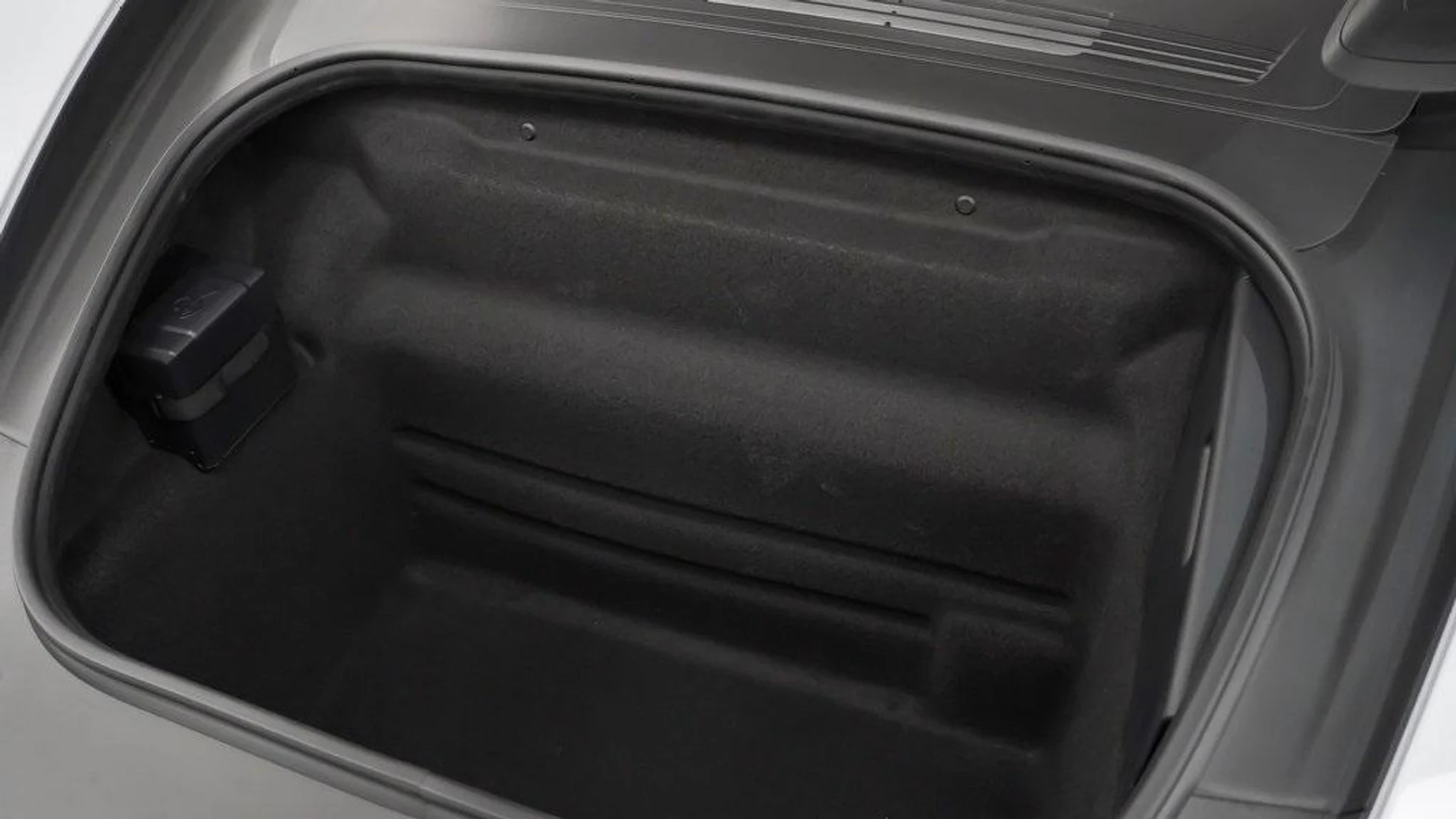 mph012_2720201370_w_A_k1yr18t067y_A_GUM_6_Di_T7l1_Y_48b7f66bb4