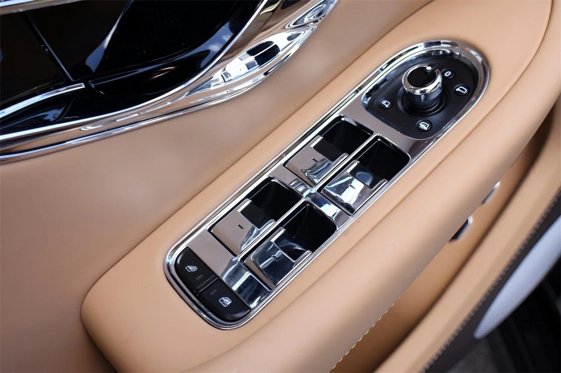 mph012_2720855451_13_b46df1fd55