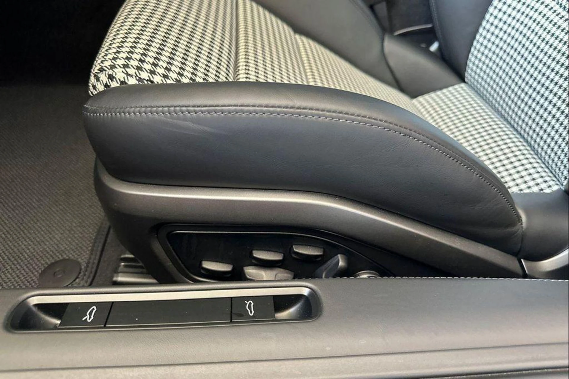 mph012_2723215556_Ab6a_D_Qs_J_Upii1_H89_Uj58_N_uu_A_6a91ef6889