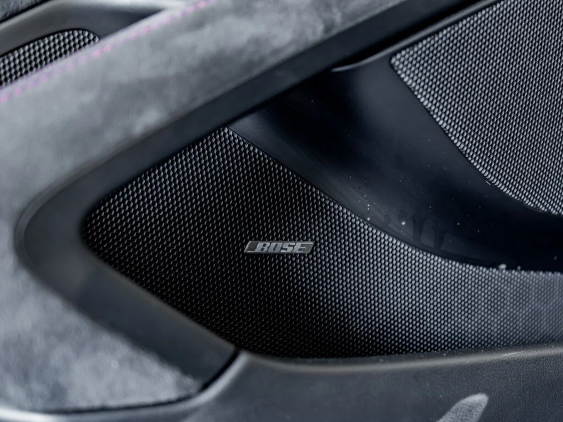 mph012_2728912939_e540b1ba2fda204178d77892bbaa4acf_9c2b30550e