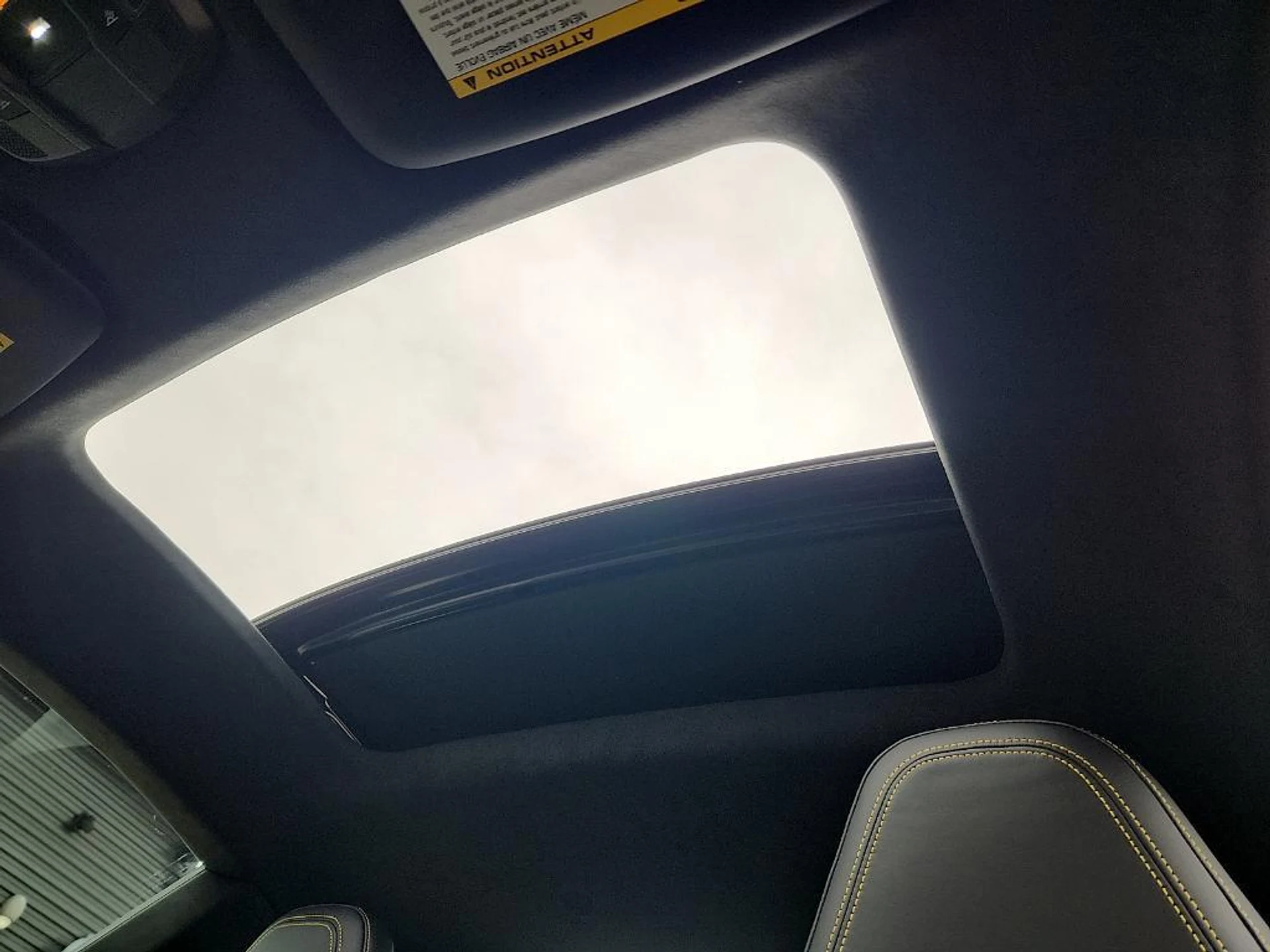 mph012_2729368482_Xycz_EQ_2_VZ_Pgz481_ER_9i_Ynt0zuiw_d56d51354d