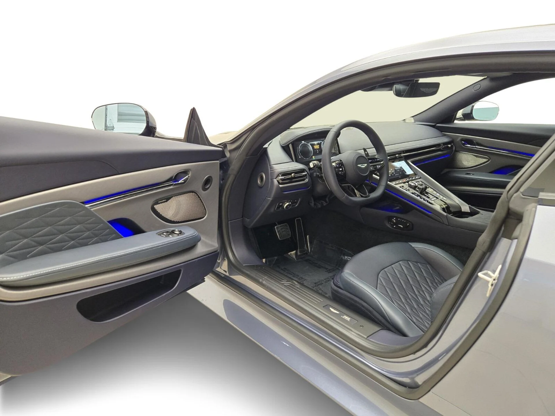 mph012_2729516361_New_2026_Aston_Martin_DB_12_1768889913_d7c90b6d0d