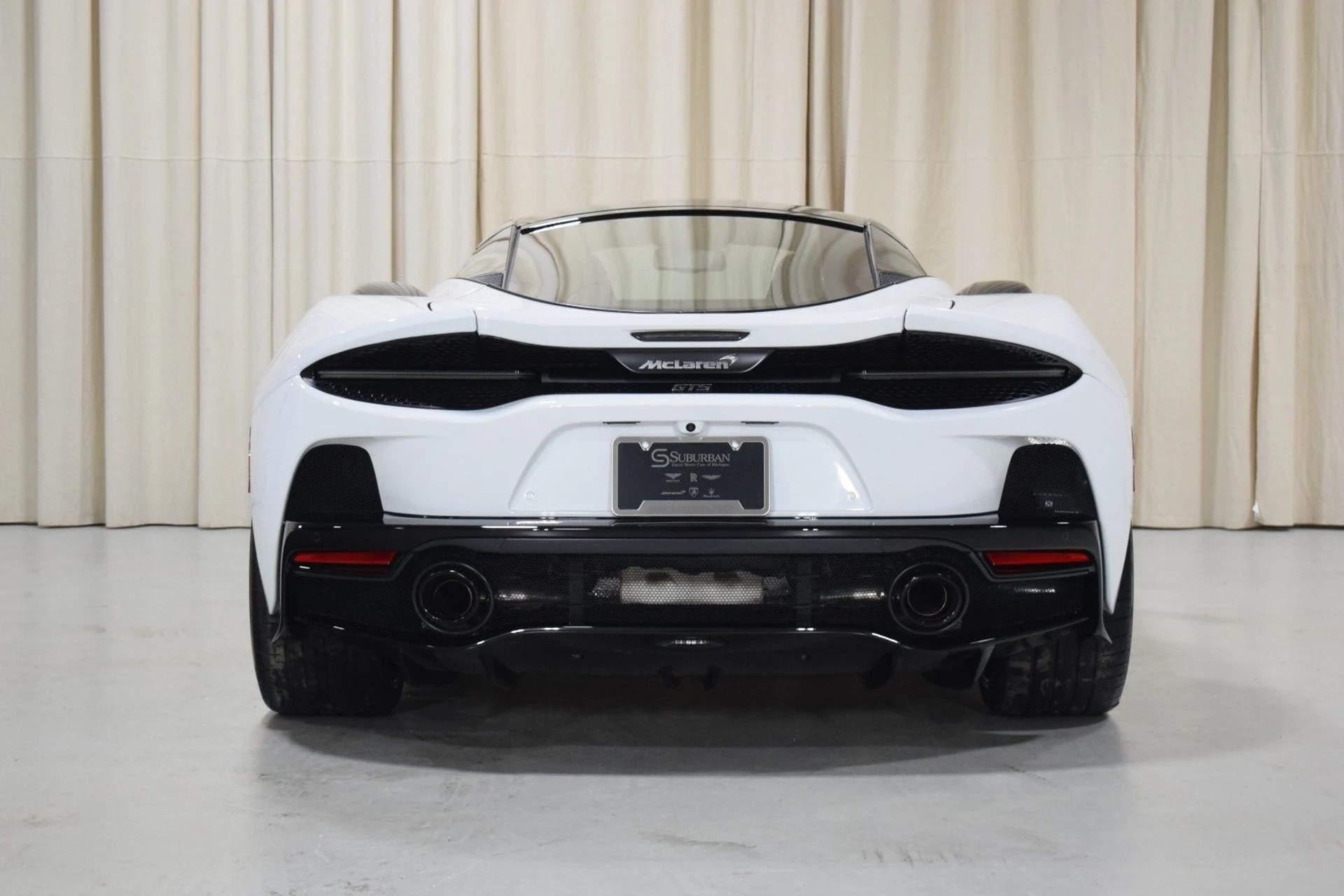 mph012_2733546543_a7b9ca2d29b737b21ddee5eb8fe83106x_0b72f086ff