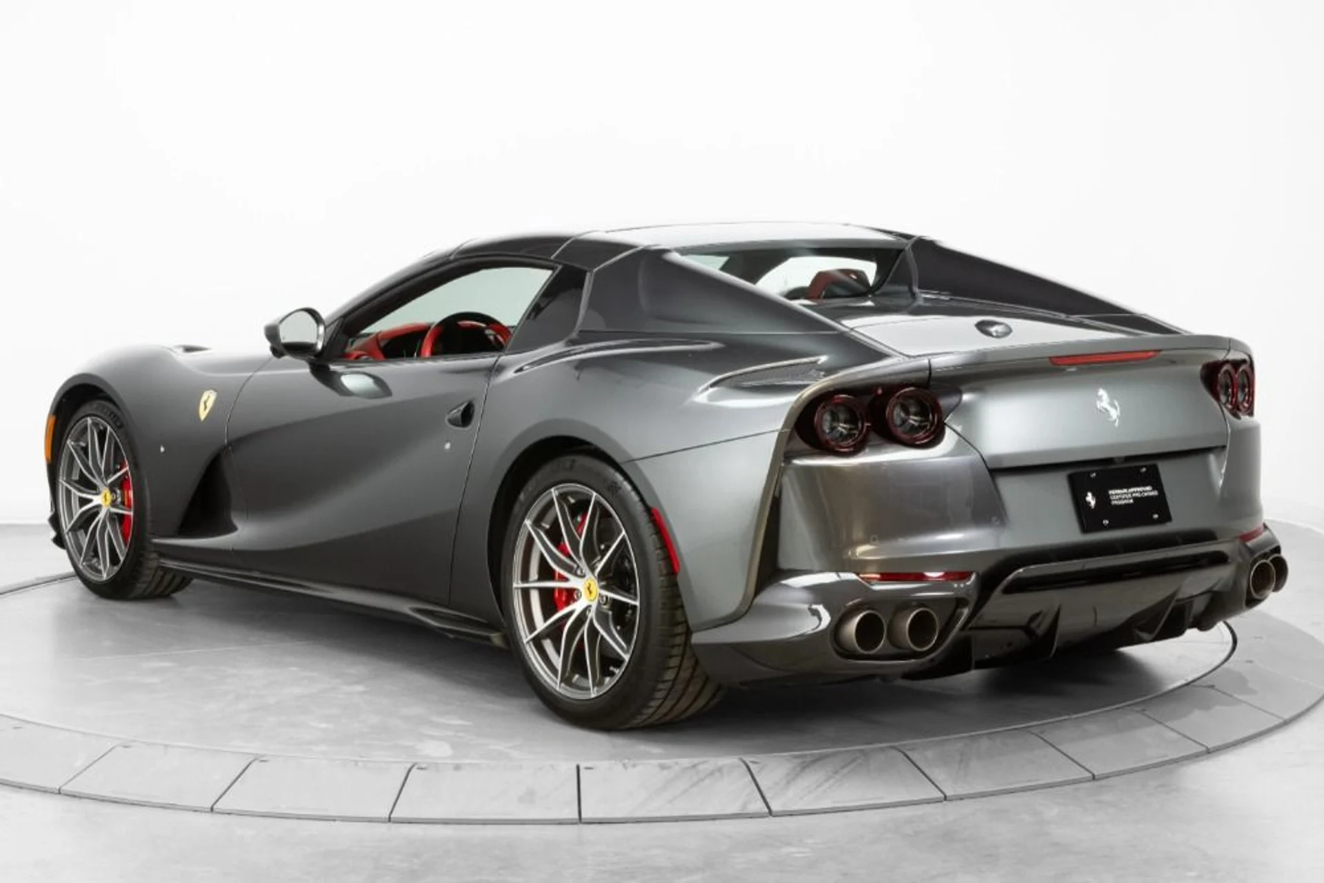 mph012_2736895532_Used_2023_Ferrari_812_GTS_b9a9709f69