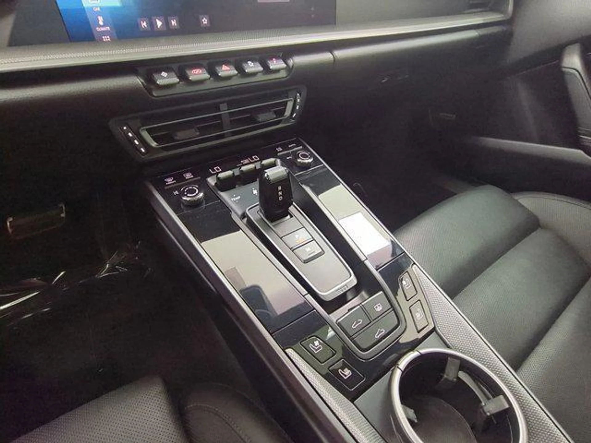 mph012_2738361181_FC_0_Rj_Vv9_UMQ_2_B_Ow_ED_0_Fh_Y_Fo_NUZU_42af14ec99