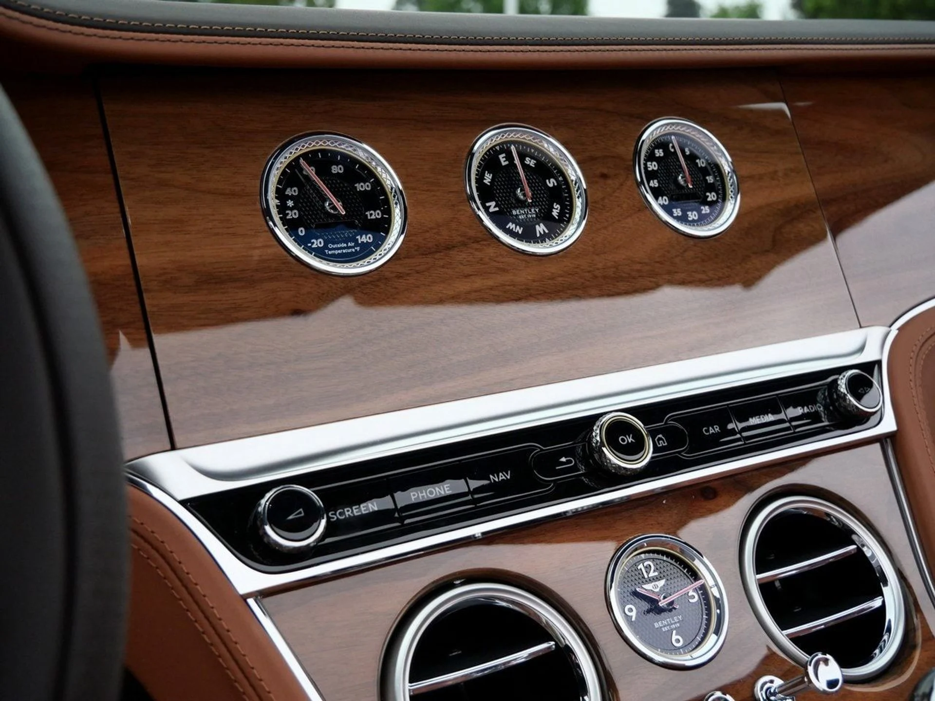 mph012_2740059793_fefc8ee37a45a02f02305655334853b2x_dc2ee3e08a