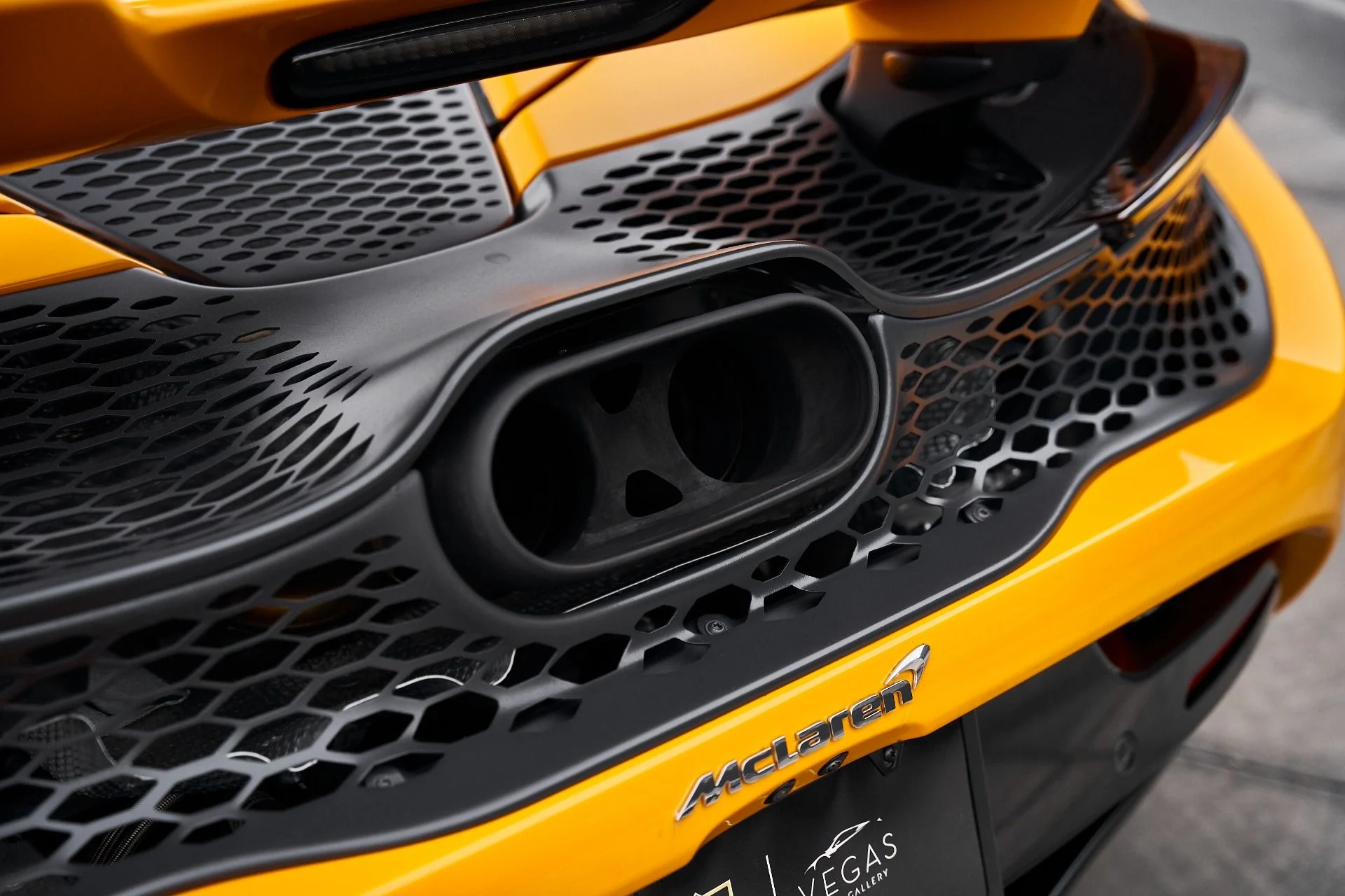 mph012_27436328_Used_2024_Mc_Laren_750_S_1769135021_fe2a1dbefe