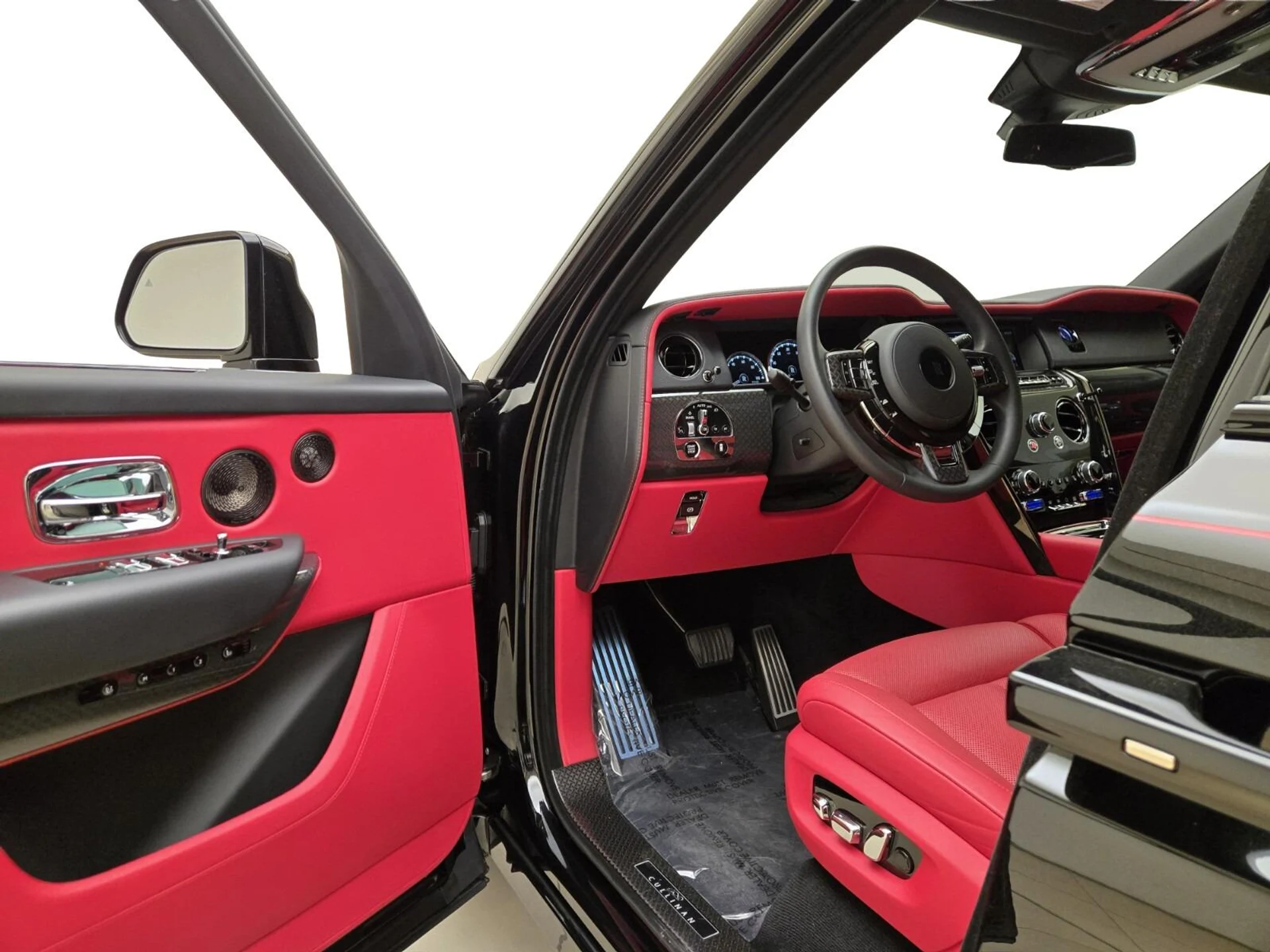 mph012_2755314844_Used_2022_Rolls_Royce_Black_Badge_Cullinan_1773381761_47cd7ac0e8