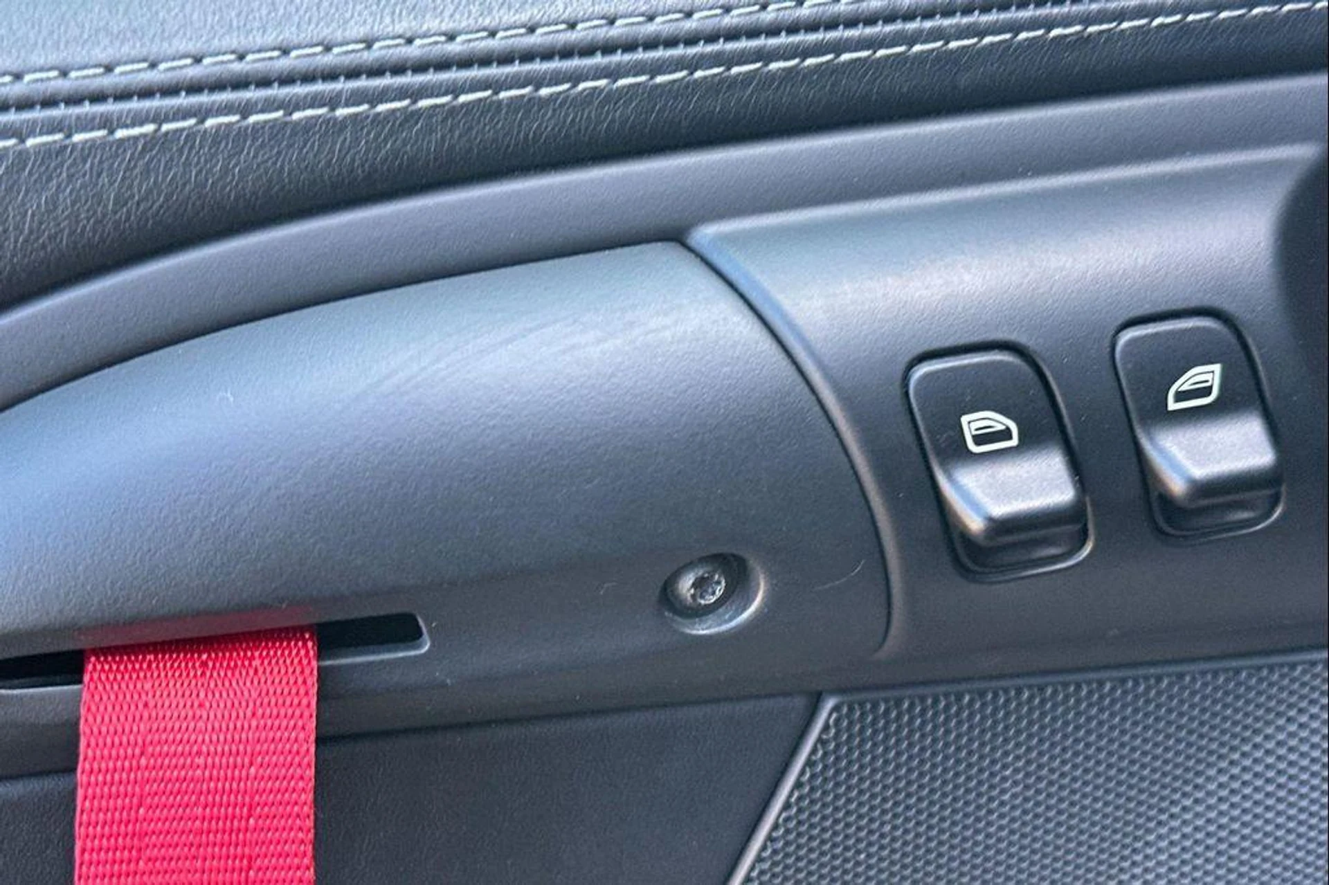 mph012_2763066391_a_V0_UAX_k_Kjm_Ib_Q0h_JJKSP_Jyr_Cb_M_629eeb127e