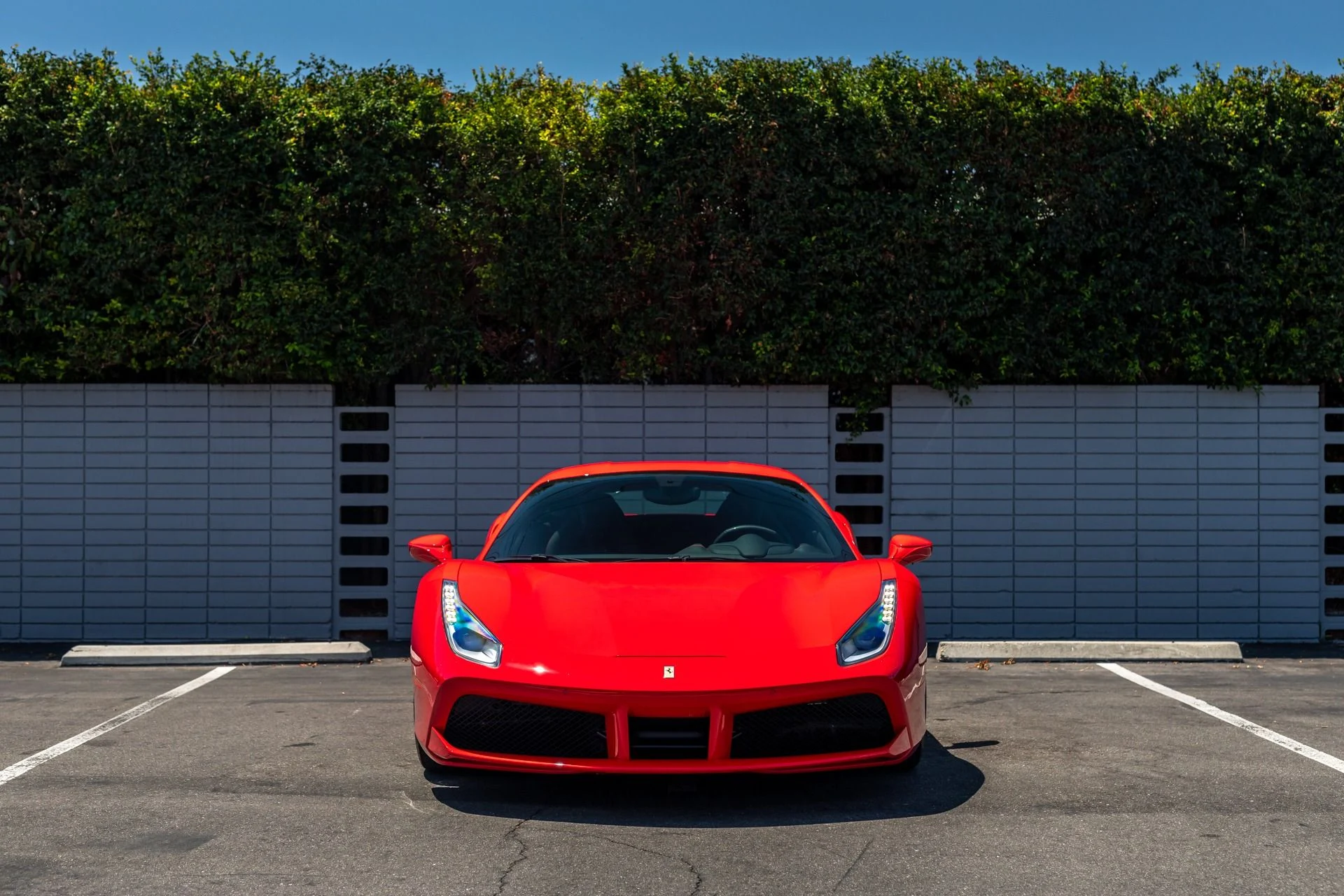 mph012_2766557642_Used_2016_Ferrari_488_GTB_1754854700_fa00194560