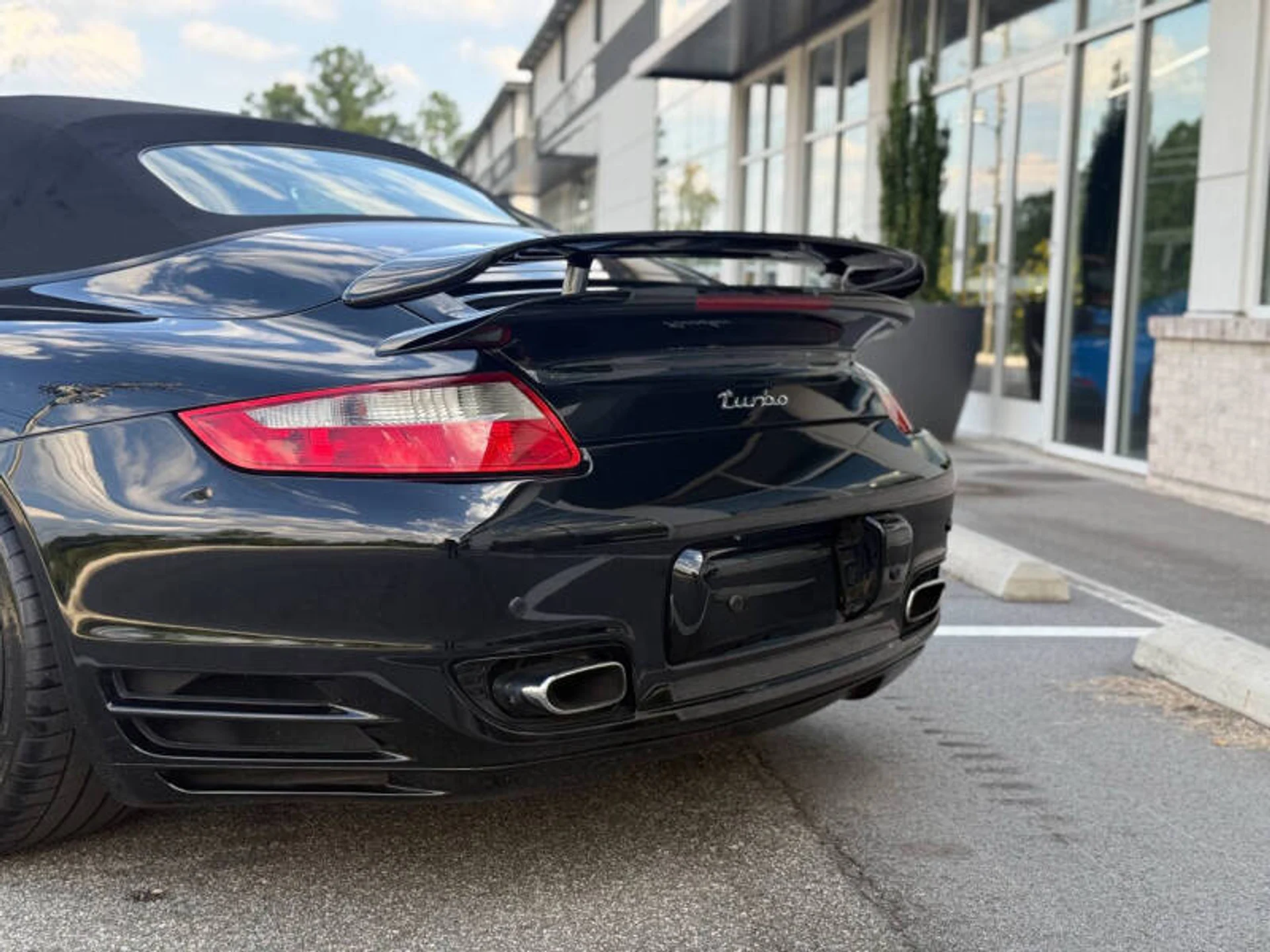 mph012_2768565097_2008_porsche_911_turbo_awd_2dr_convertible_72ca401319