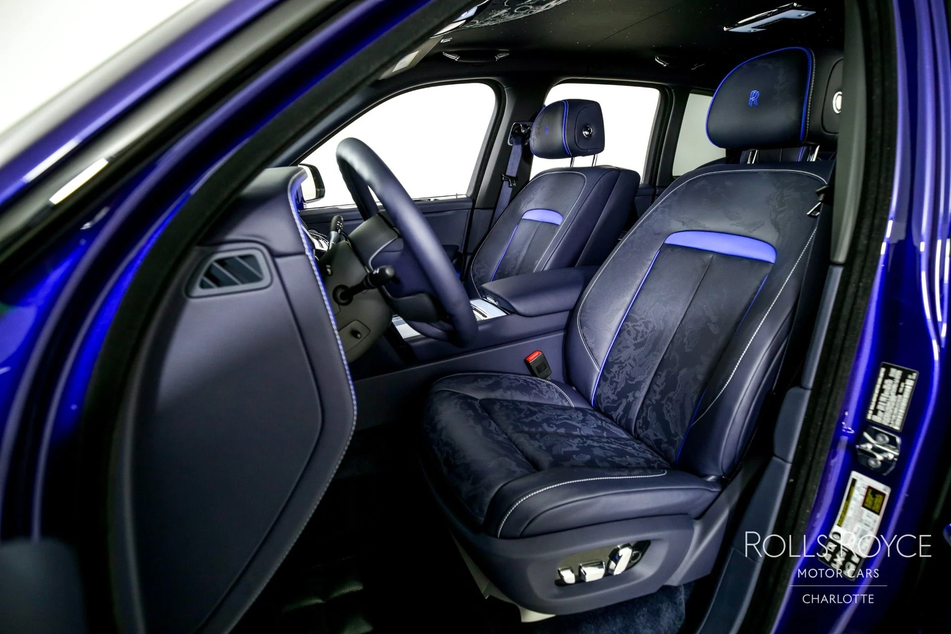 mph012_2768899356_Used_2024_Rolls_Royce_Black_Badge_Cullinan_BLUE_SHADOW_1726069494_414677b910