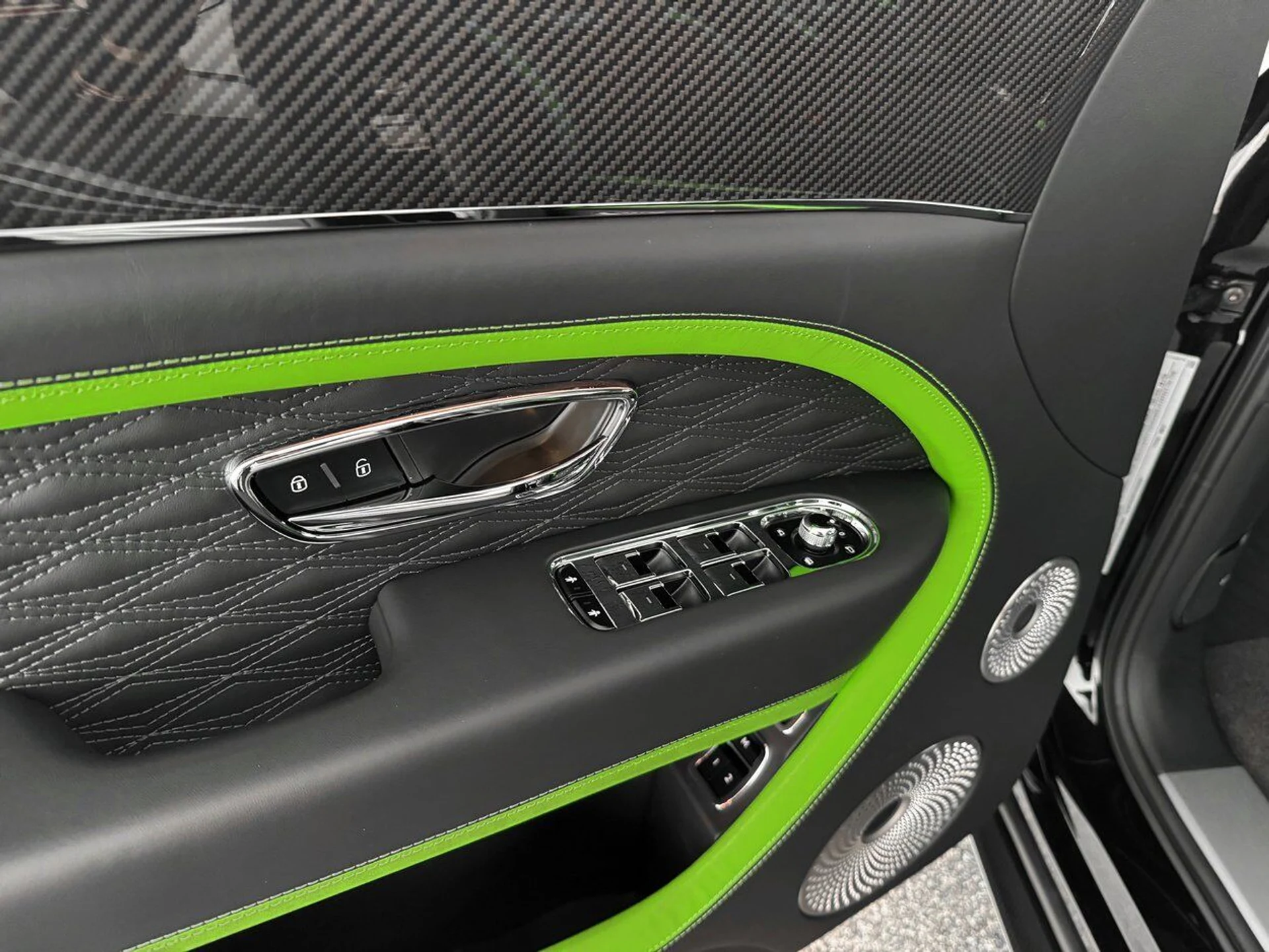 mph012_2771136459_8fd8575d2965e2a1ea518e5aa5c2ff76_dcd42ccf15