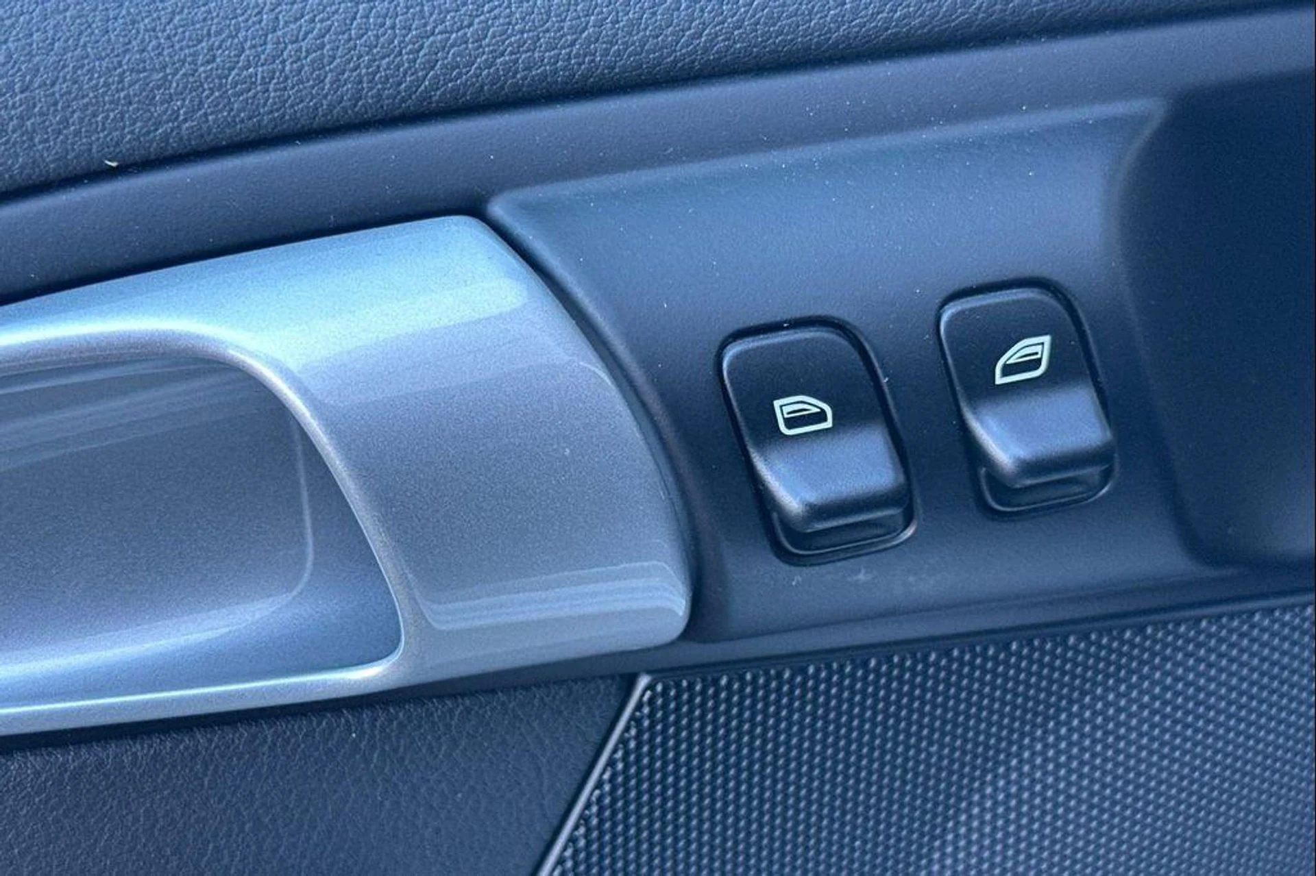 mph012_277344834_tzk_NYEXJ_4_D1_Con4_Uqk_Pk_WNKX_3_IE_aa4b7119af