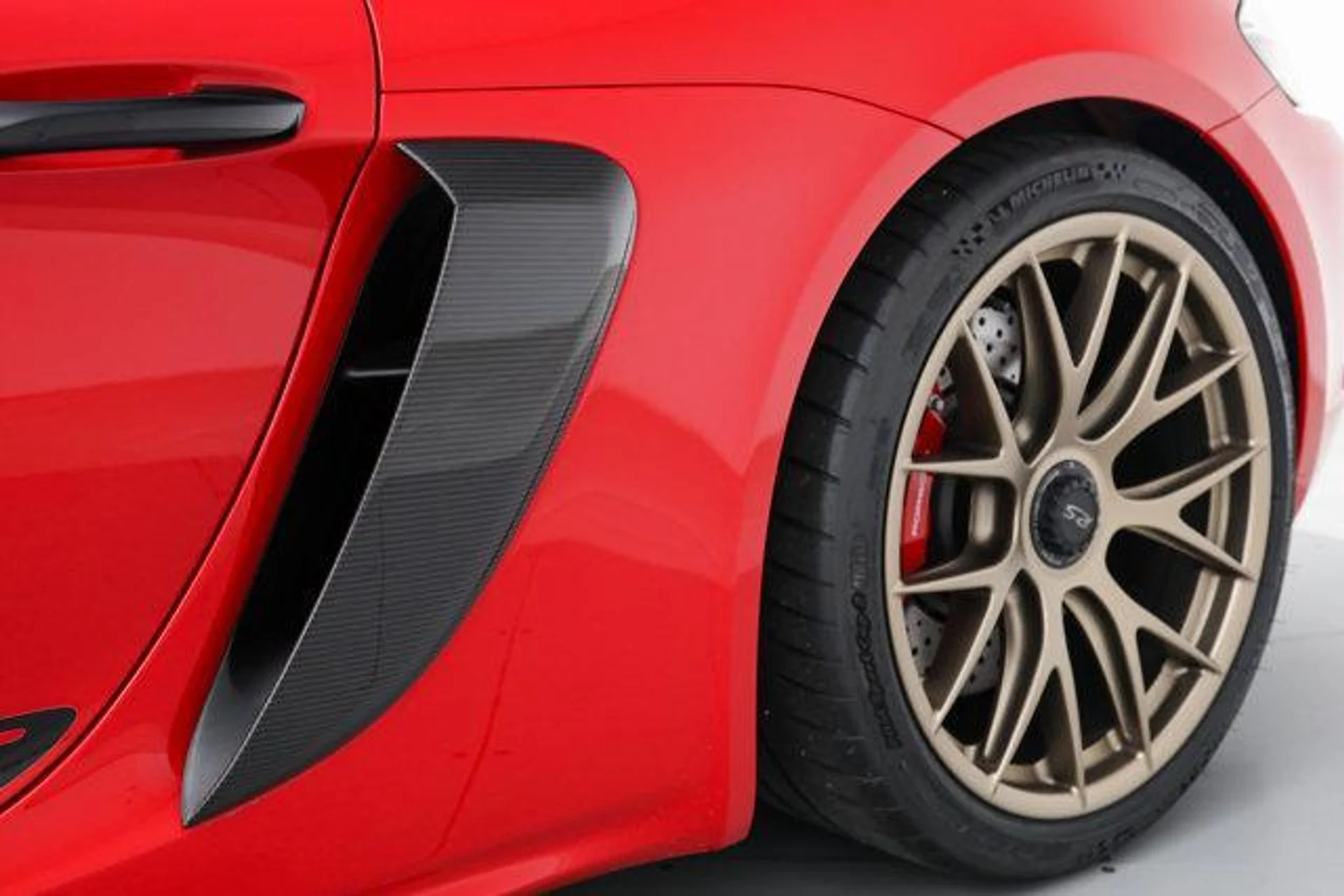 mph012_2777945600_H4_Eh_LN_Od86e698_T_Rz_U_Gub5_Lsk_f9a1da710b