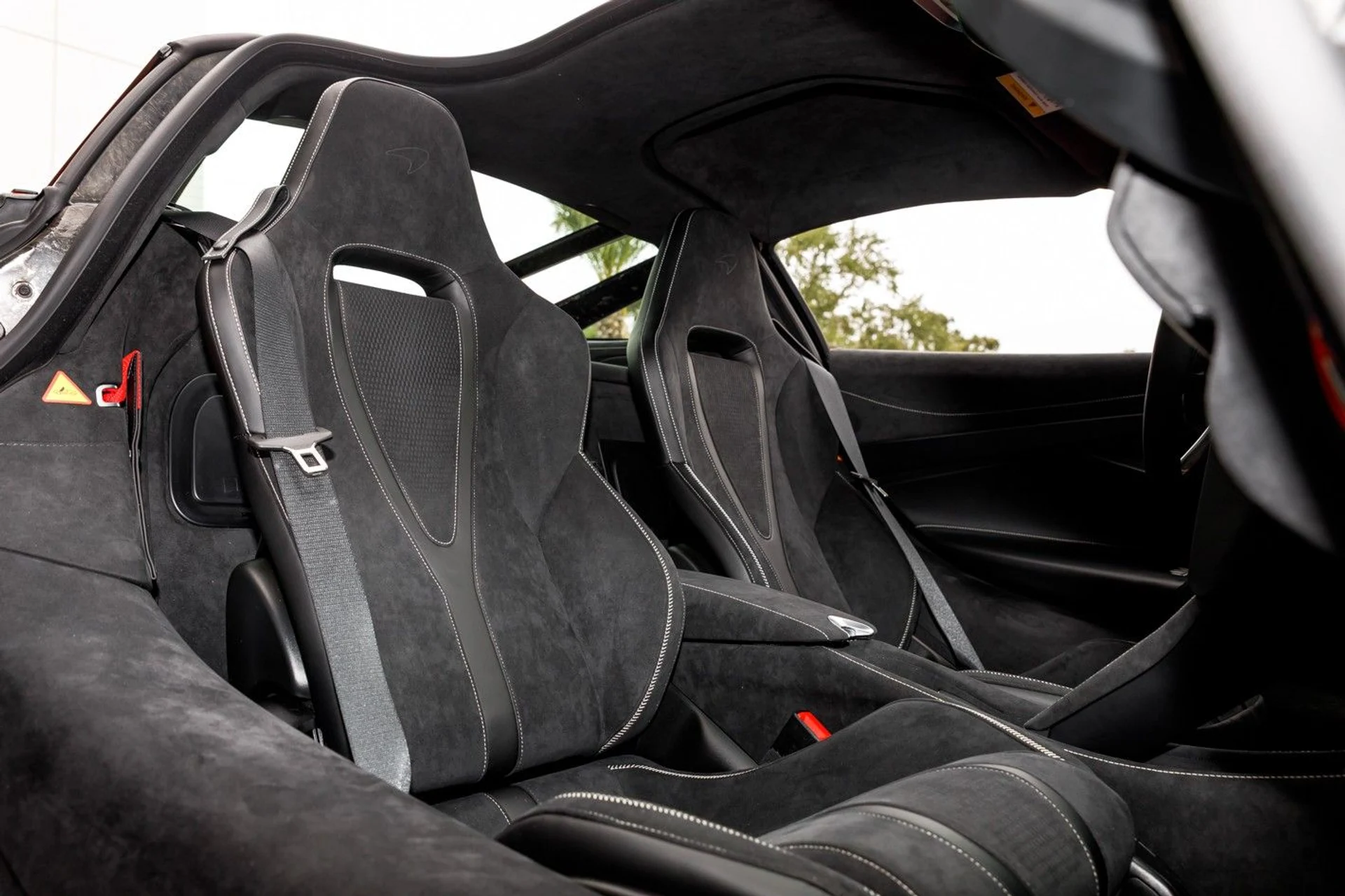 mph012_278697904_628_p13_l_a3c562cb49