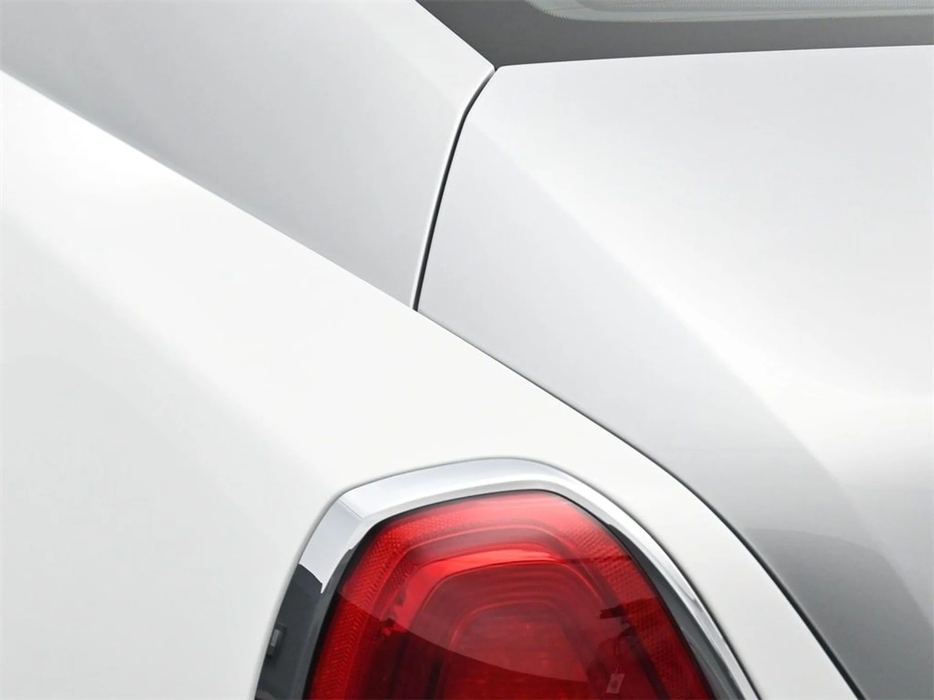 mph012_2788663806_e172a426d1df77ca05ad672d5e106781x_b5d8b73b8d