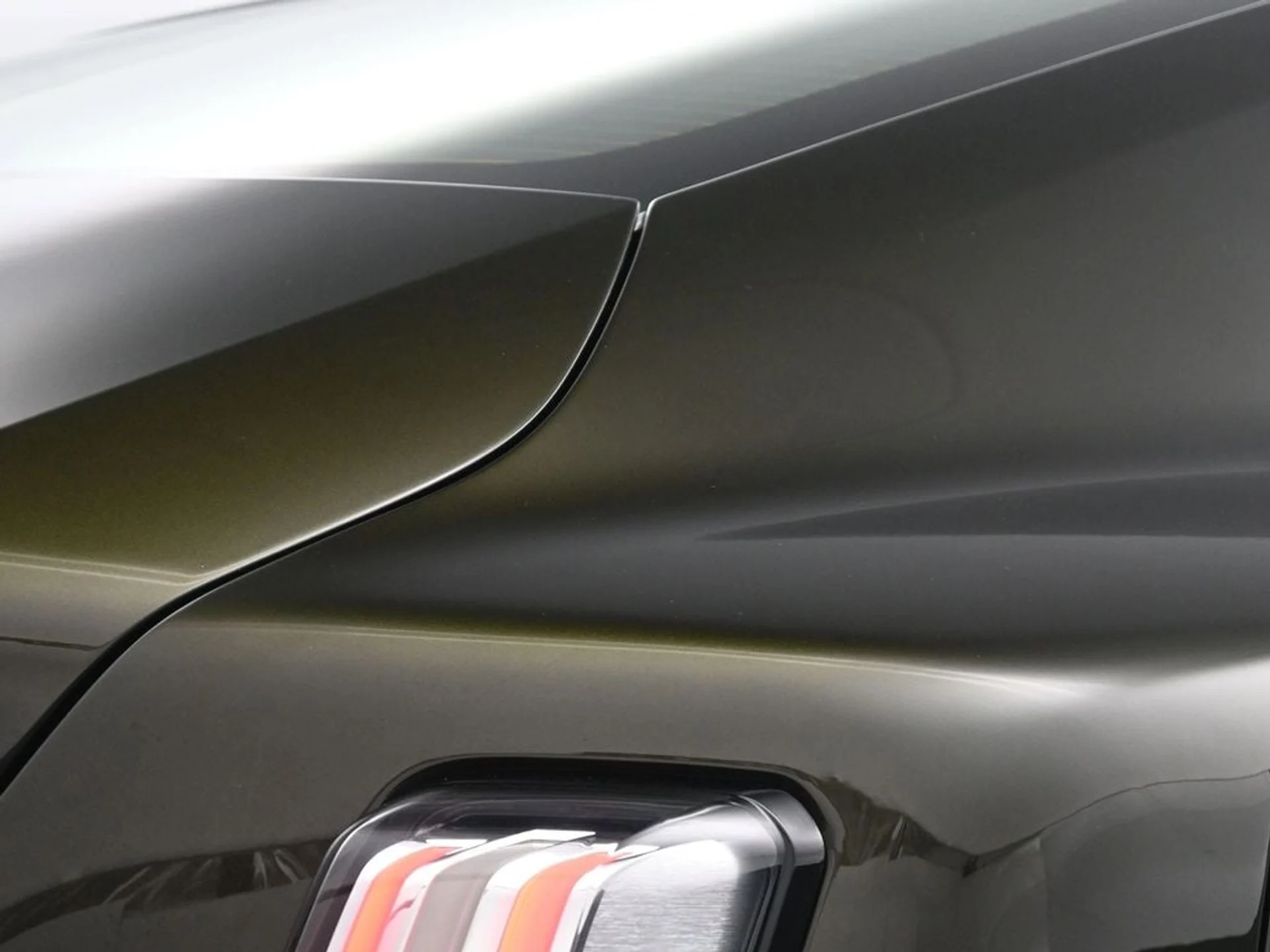 mph012_2795122565_0a7b02dfd6601f1f7781b70e829b525cx_a7e0f0c513