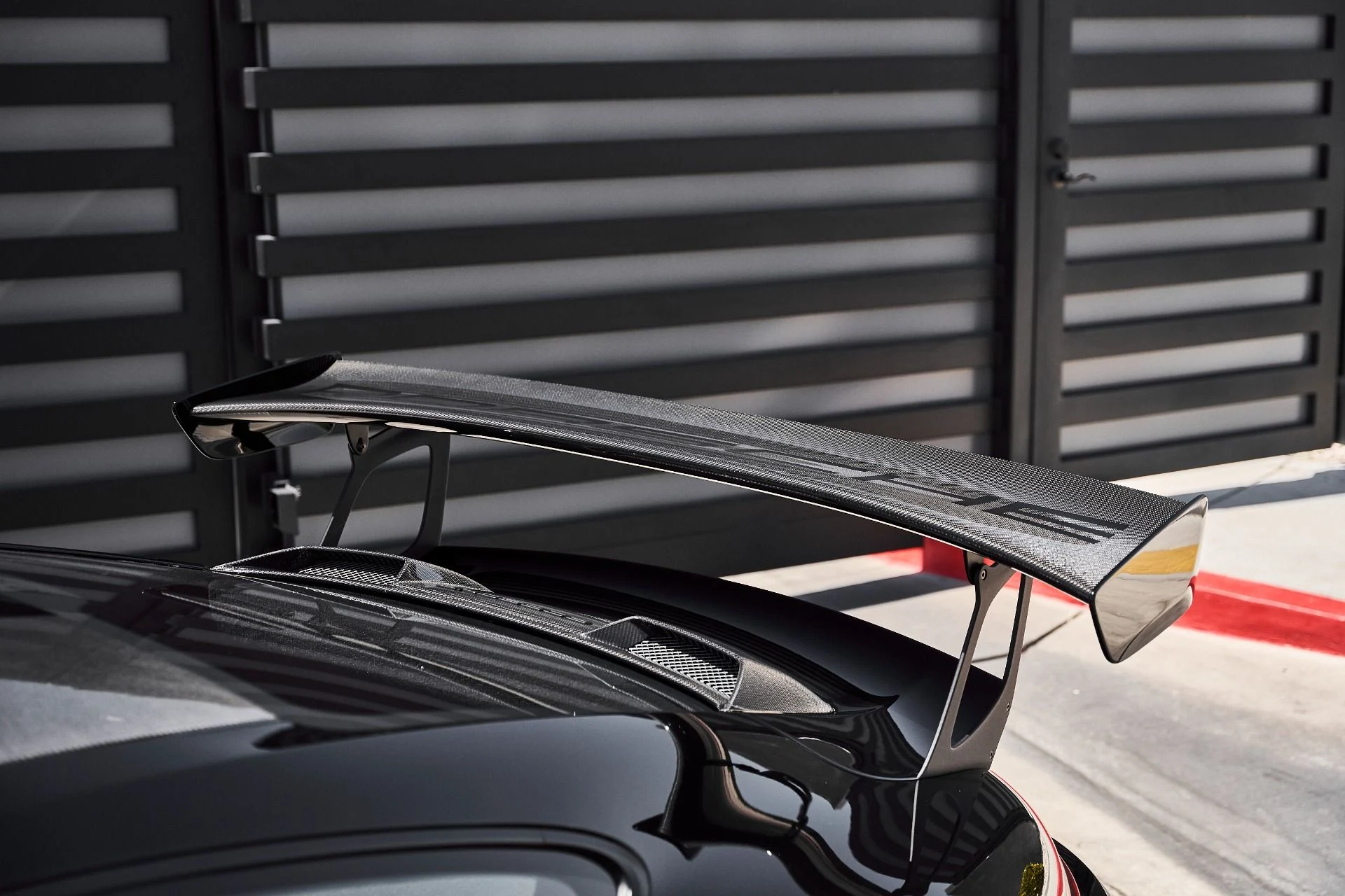mph012_280480001_Used_2018_Porsche_911_GT_2_RS_1778880886_bfdfcaa747