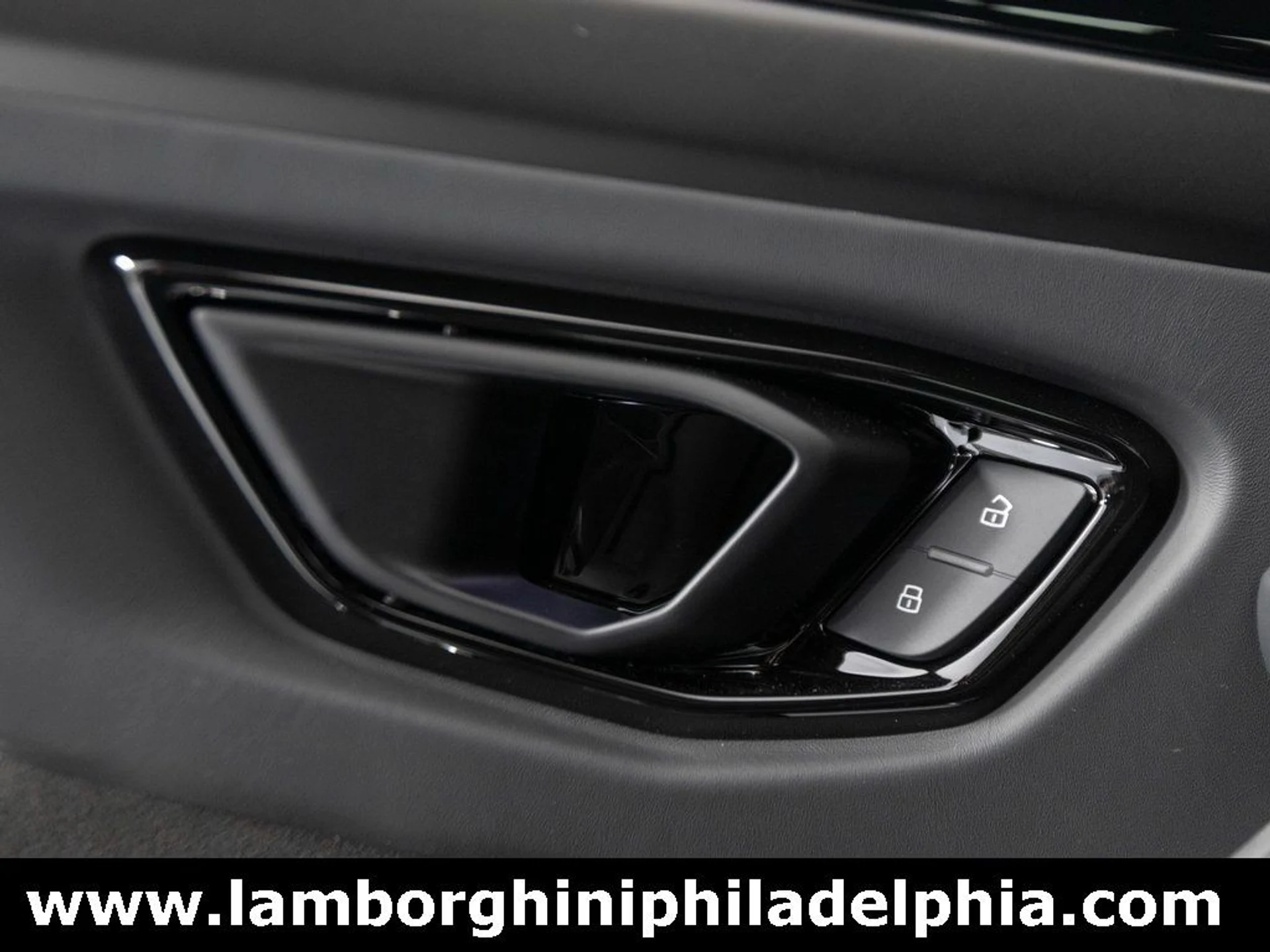 mph012_2807213239_bdf41ea262388a9ab6ba25b77831ec03x_99ea34d7c7