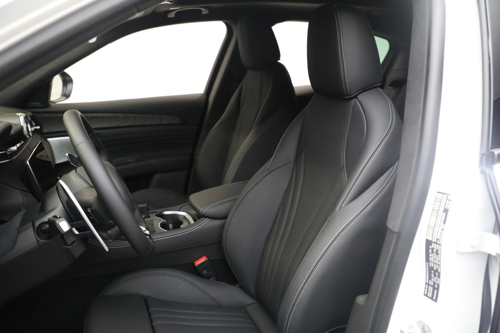 mph012_2812987163_New_2025_Maserati_Grecale_Modena_1761853714_b0e74e2a98