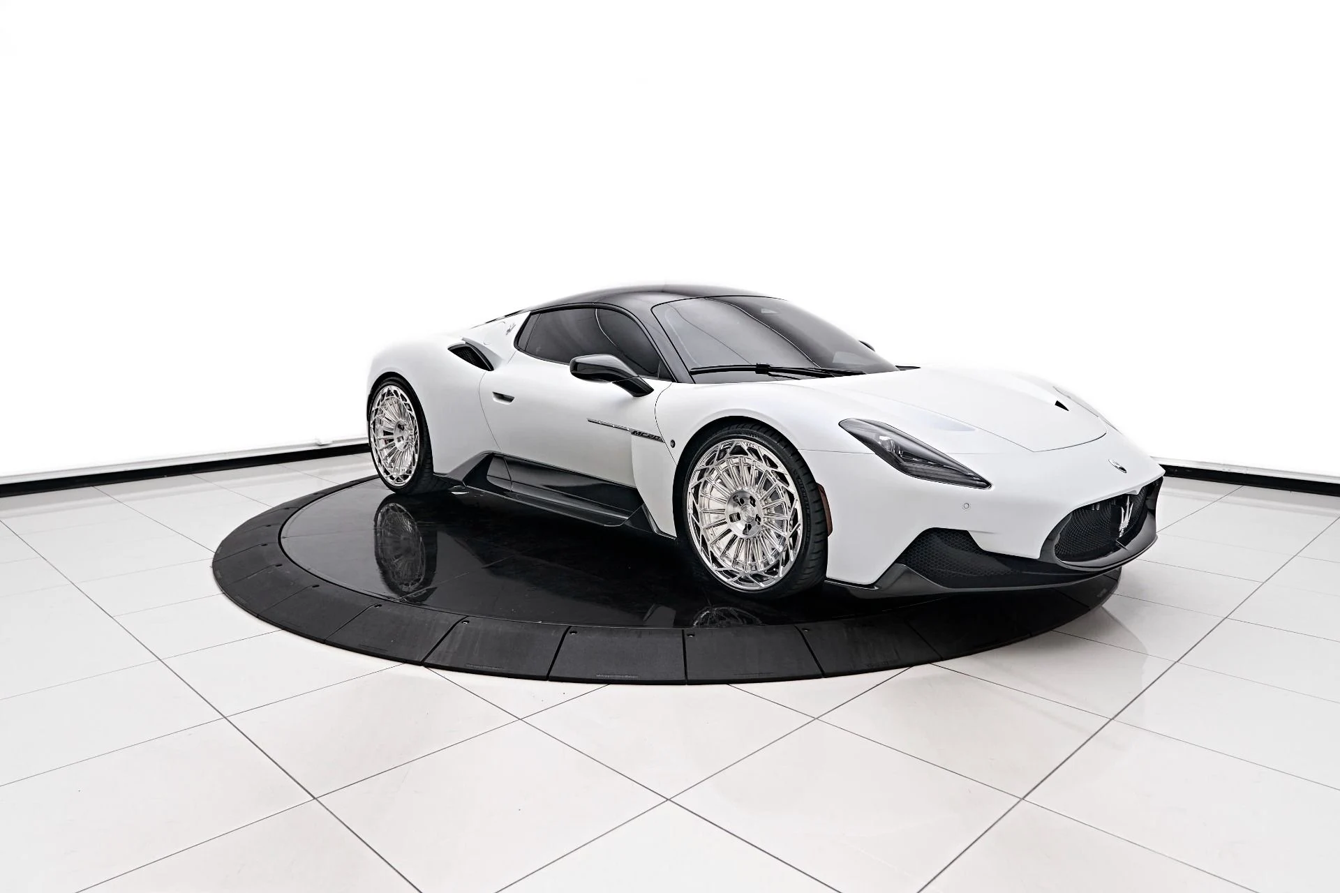 mph012_2814464449_Used_2023_Maserati_MC_20_Base_1721243405_8e2cc69e70