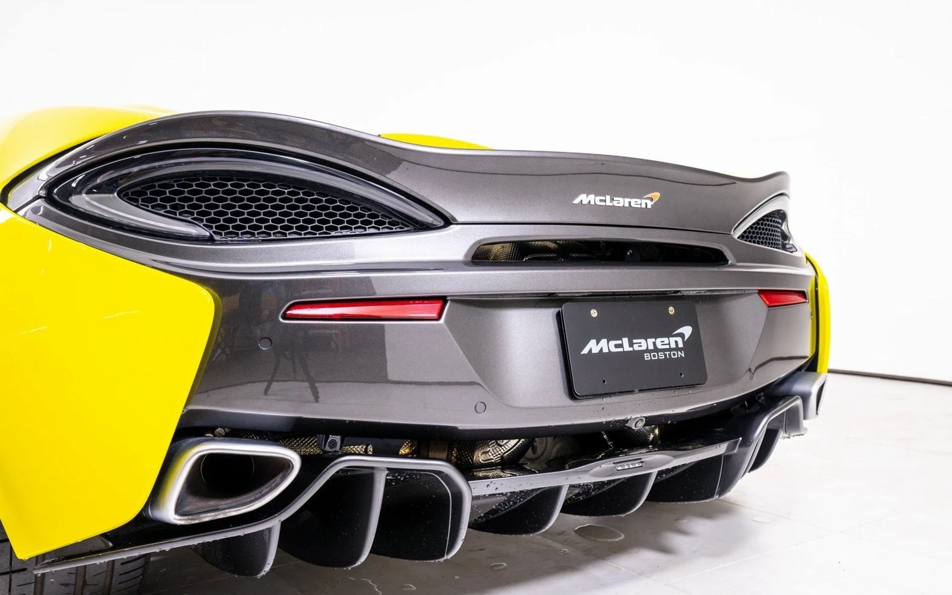 mph012_2820417637_7674c0238b6dd1b4d1d5a3b309a98802x_a5b903ae9a