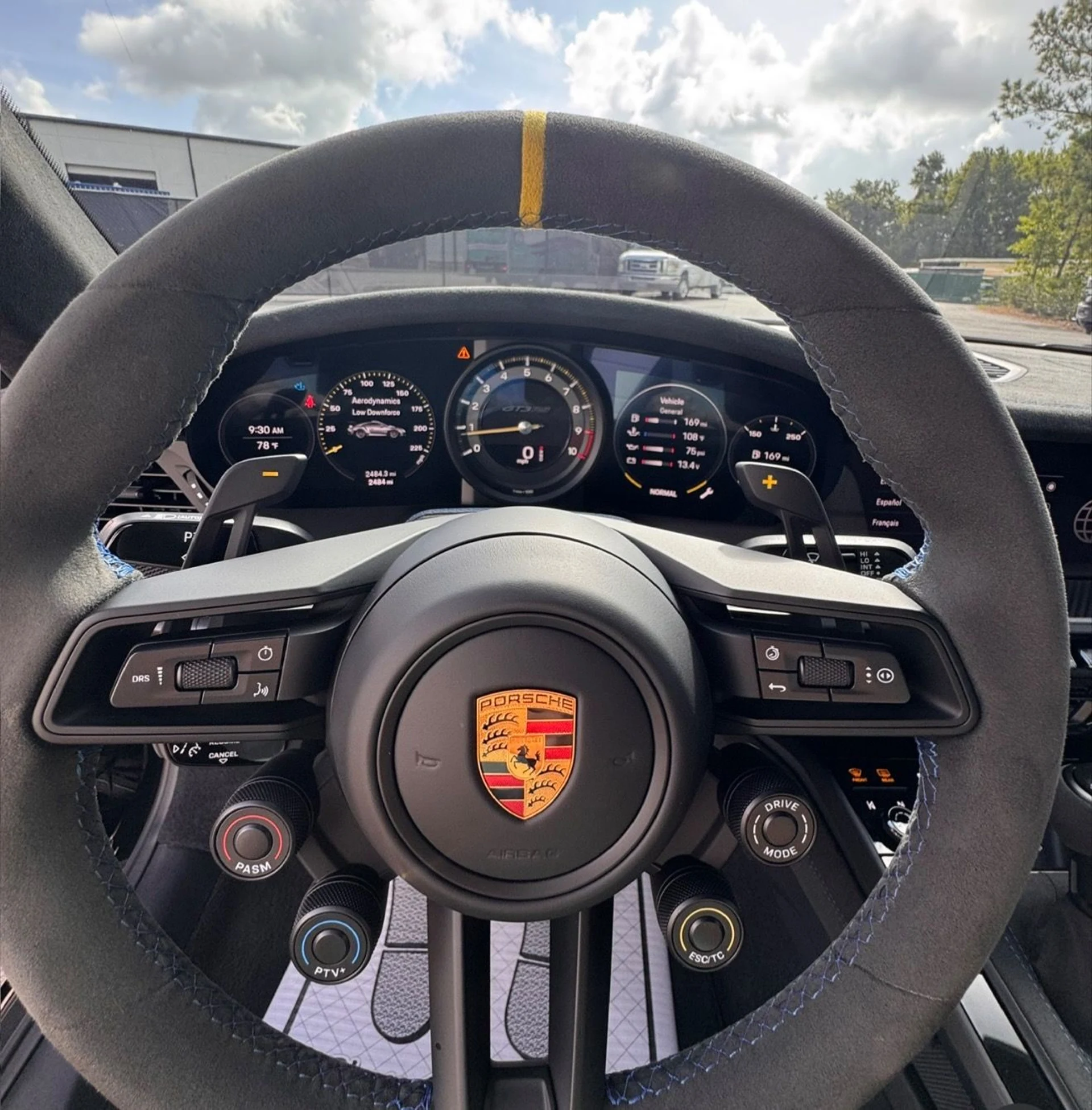 mph012_2826230253_Used_2024_Porsche_911_GT_3_RS_1753901171_eea900eef0