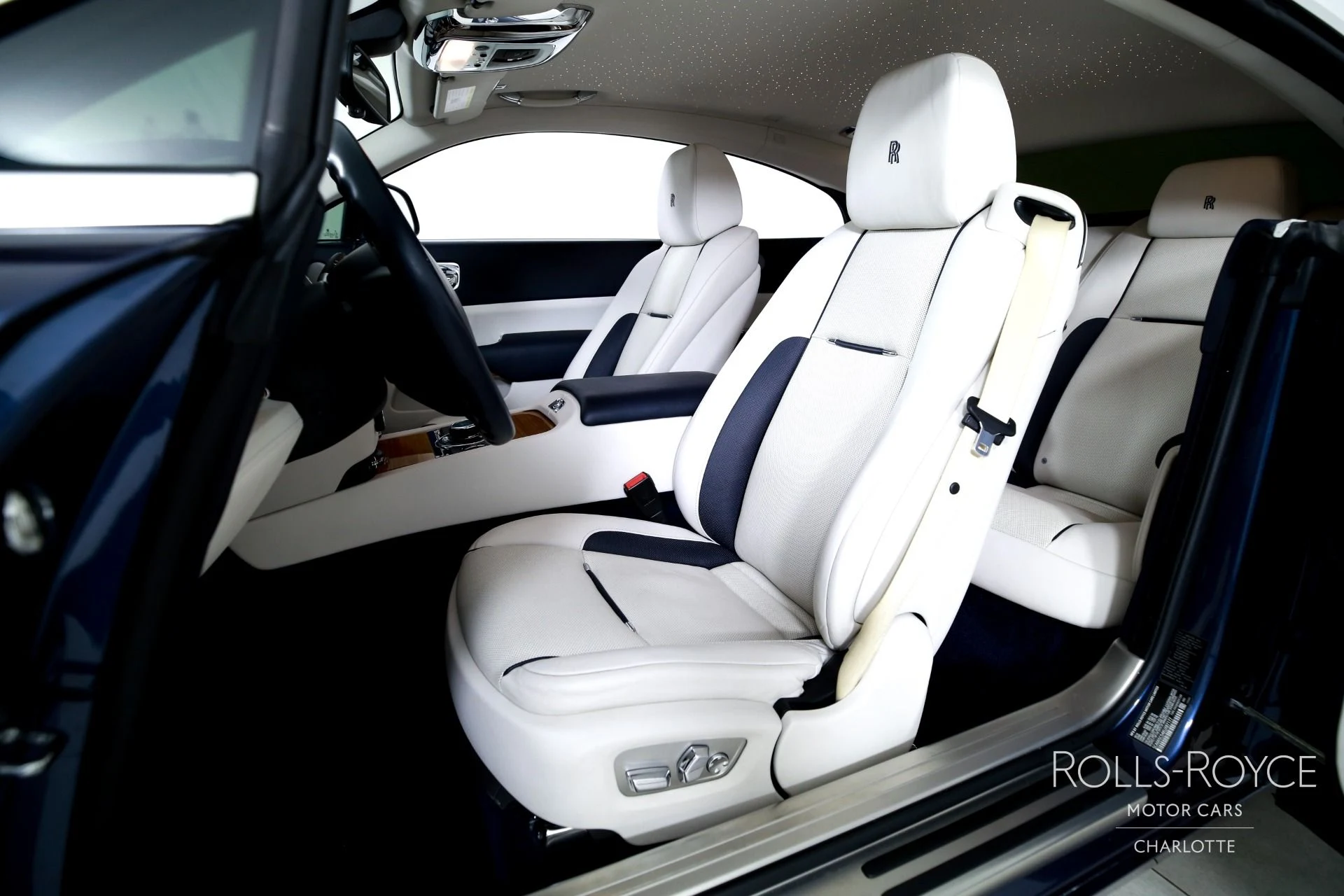 mph012_2838584330_Used_2019_Rolls_Royce_Wraith_1781189138_b2112922ff