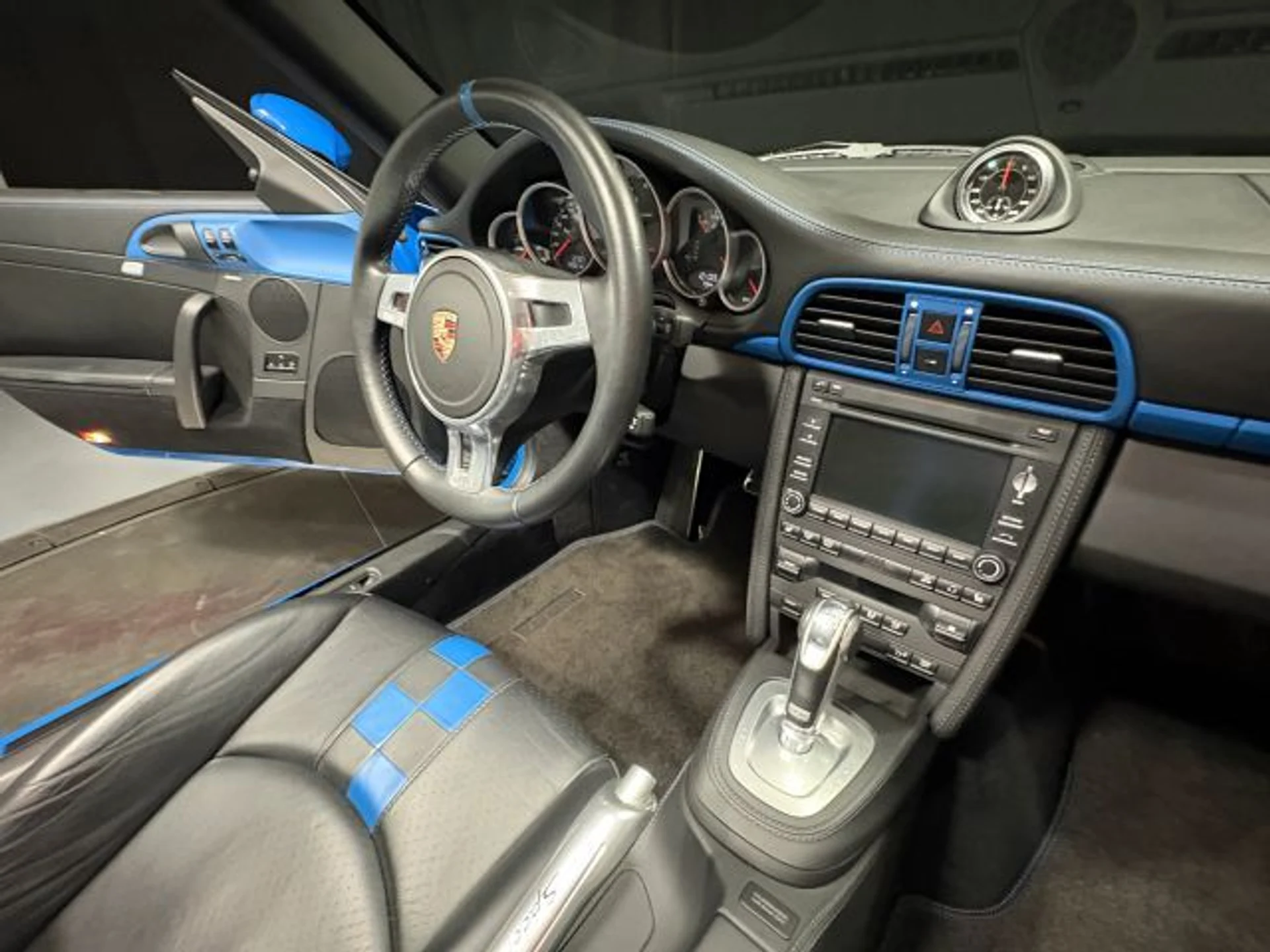 mph012_2838589247_202604_b2c8089c7128483bb49ea723fd7d25e6_720b8c0e23