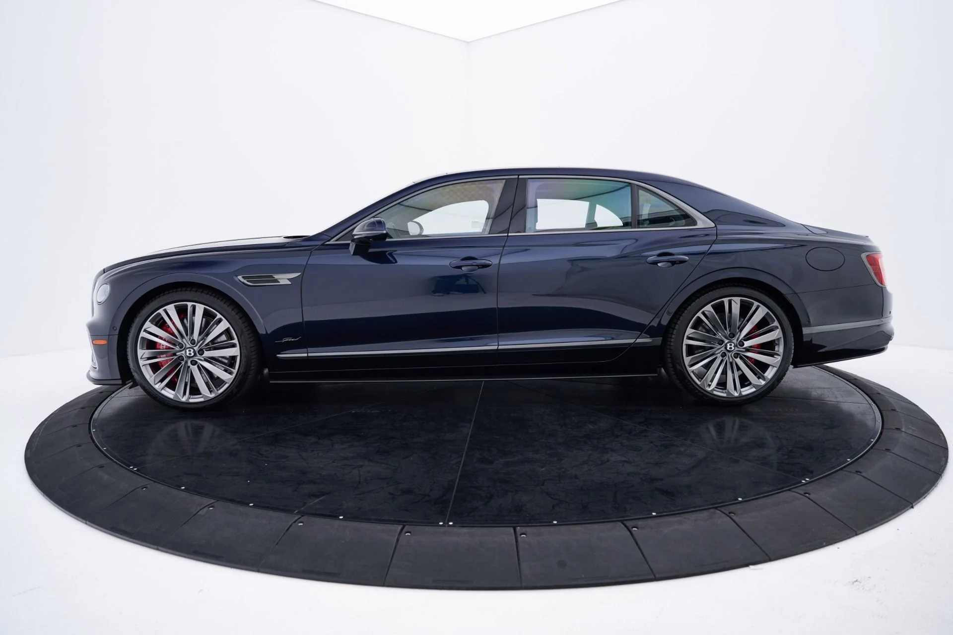 mph012_2838779894_Used_2025_Bentley_Flying_Spur_Speed_1793037783_b9995875f0