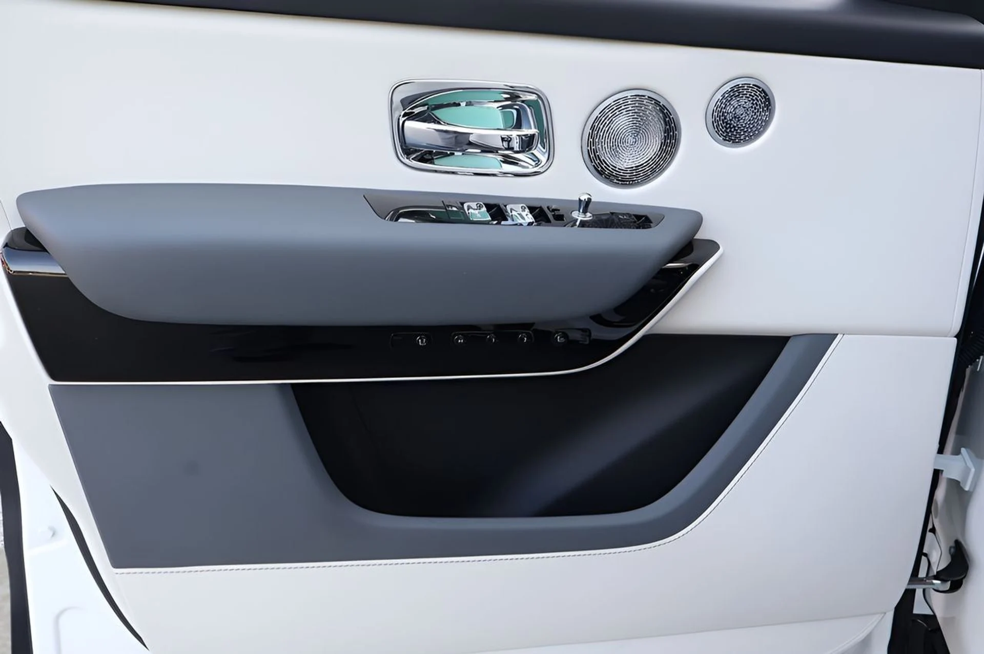 mph012_2839857457_13_a593ef57dd