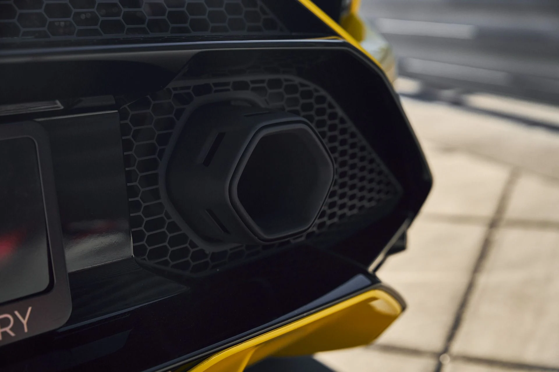 mph012_2839957533_Used_2023_Lamborghini_Huracan_Tecnica_1768616103_e409b7abaf