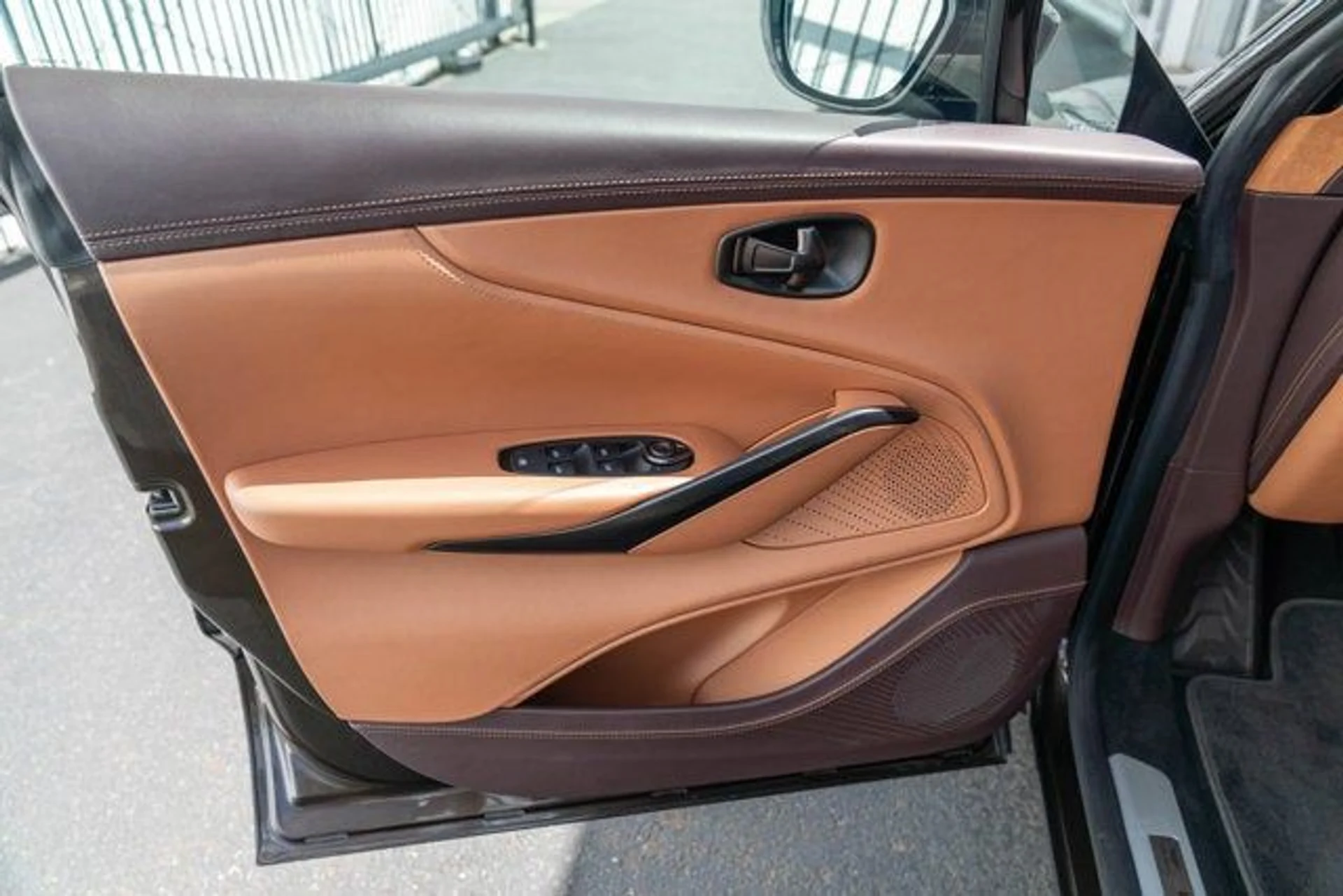 mph012_2843250956_13_4f2668020a