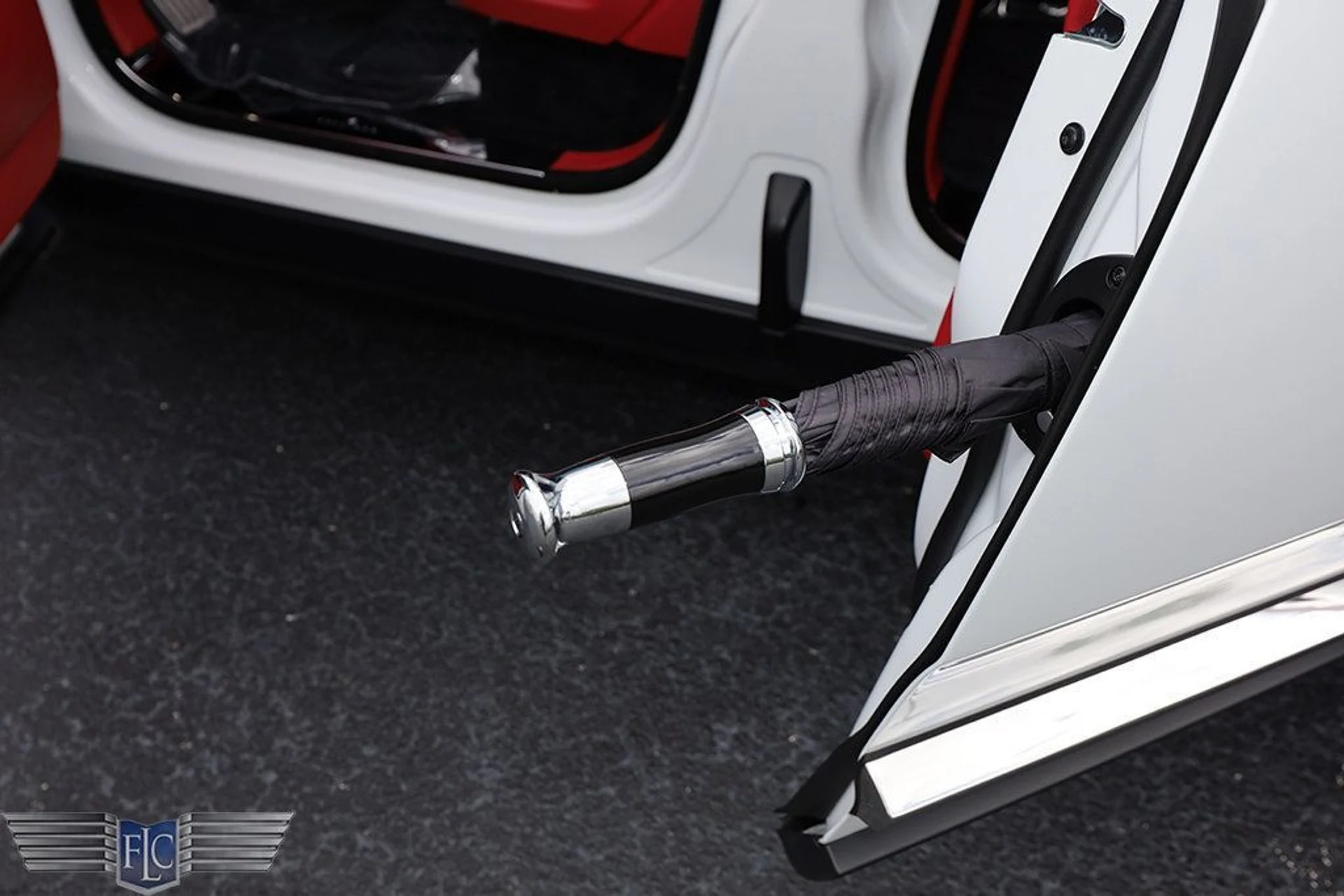 mph012_2843863359_used_2019_rolls_royce_cullinan_sportutility_6305_22963693_13_1024_b7cf12c6c5