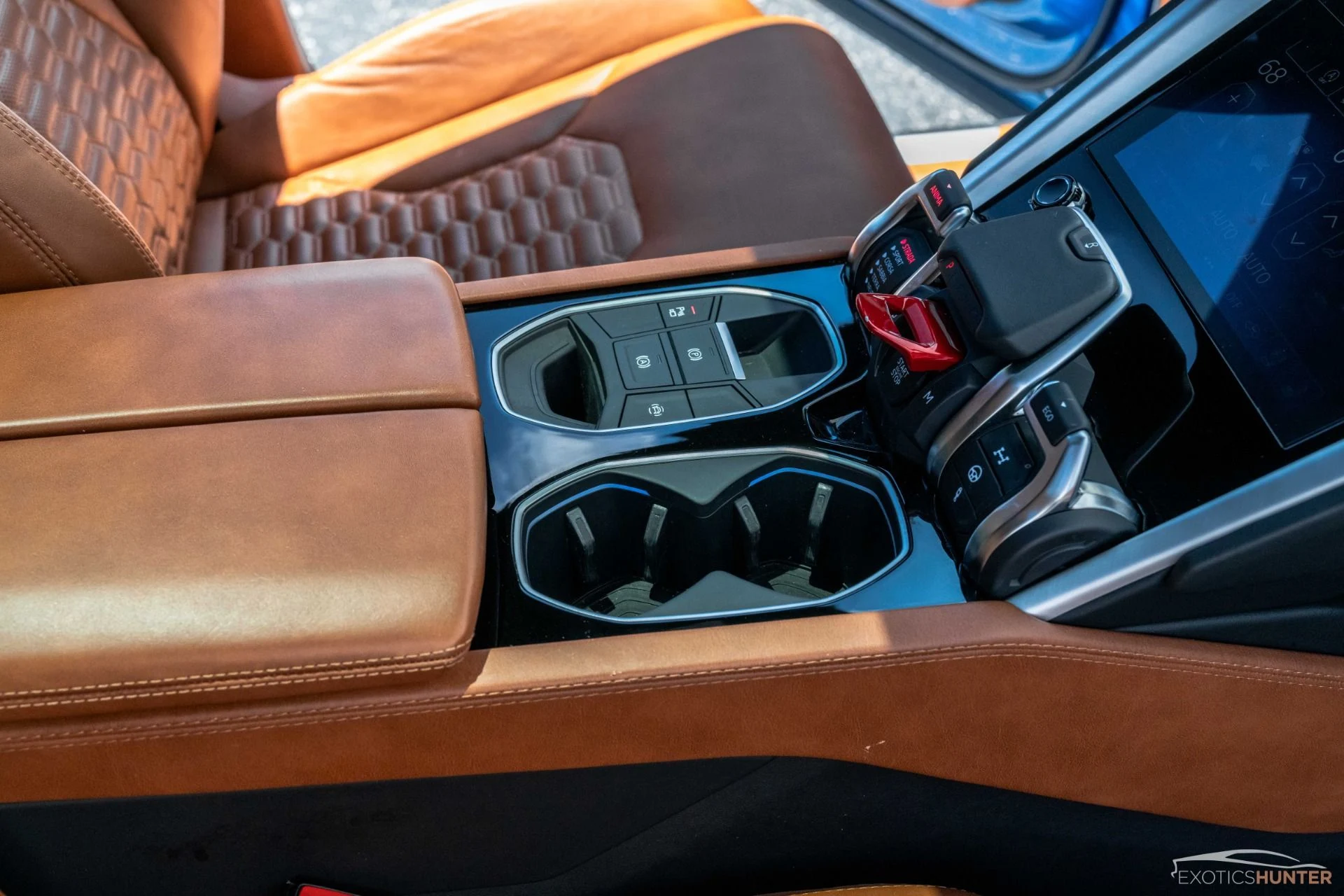 mph012_2843950054_Used_2019_Lamborghini_Urus_HIGH_266_K_Sticker_w_EVERY_Desirable_Option_1683572182_b952097ff3