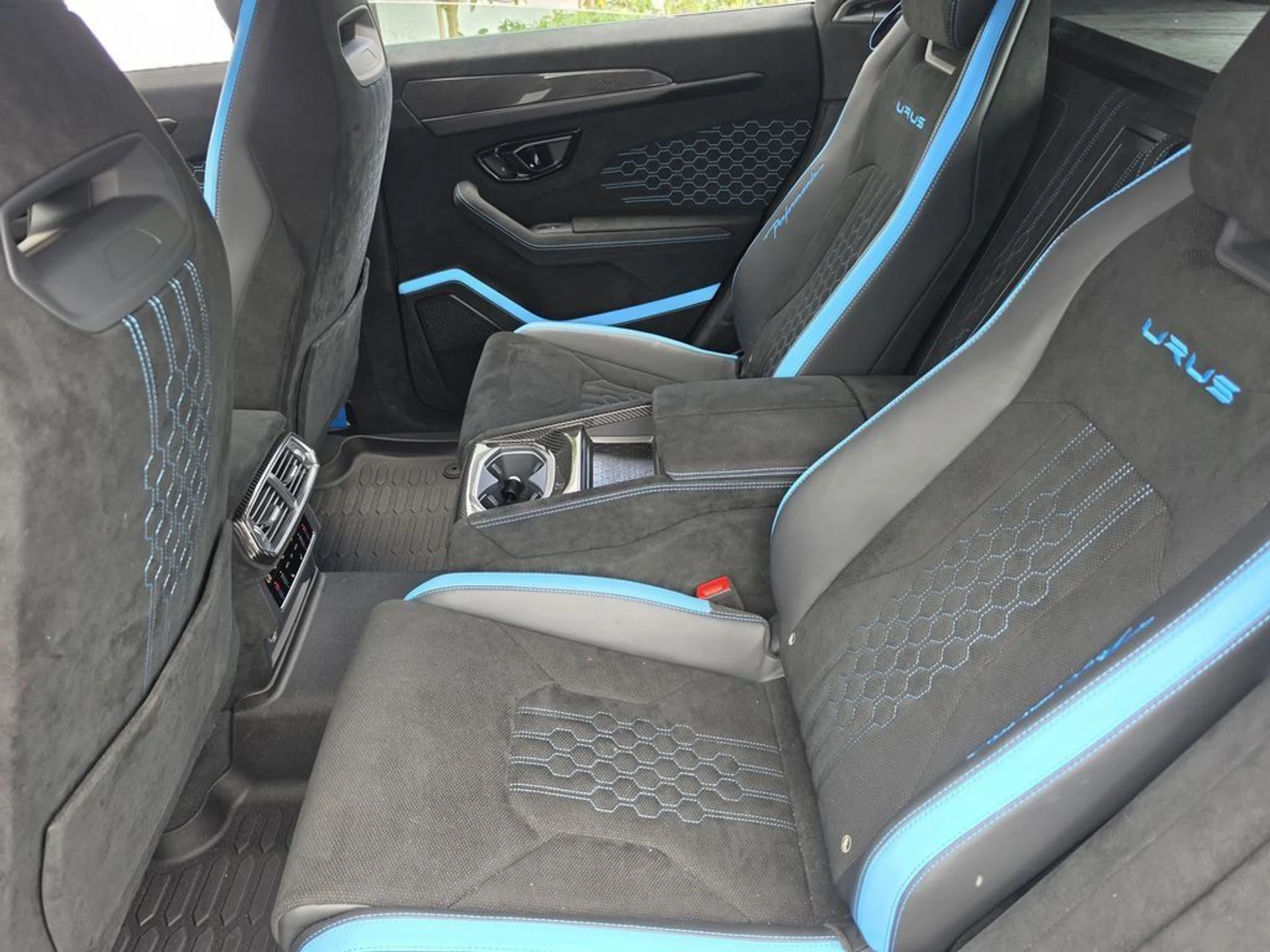 mph012_2846548050_5e09f7d100147681c67e07fd92c5ca7f_710b98905c