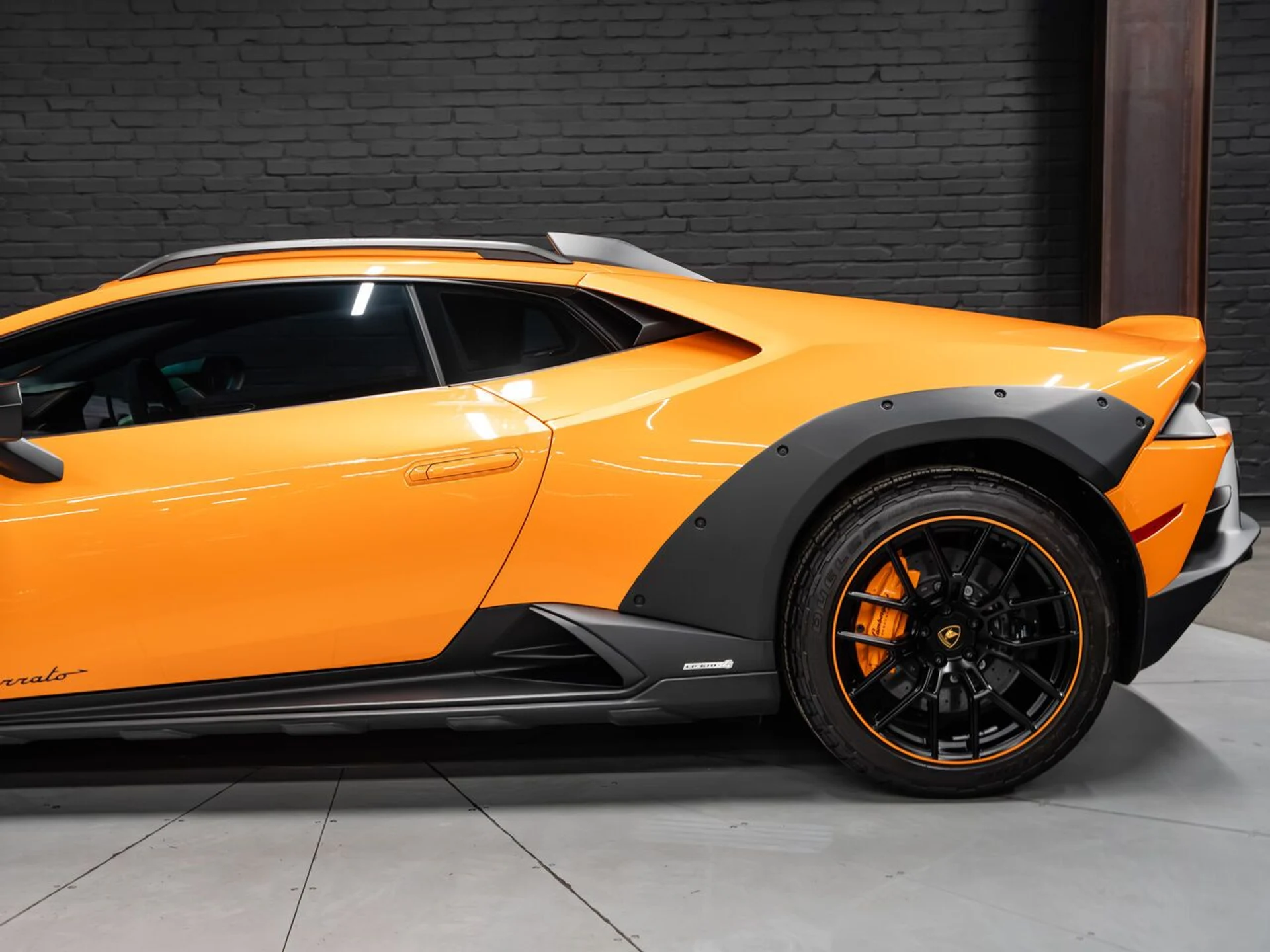 mph012_2853407378_lamborghini_huracan_2023_28a4608f78