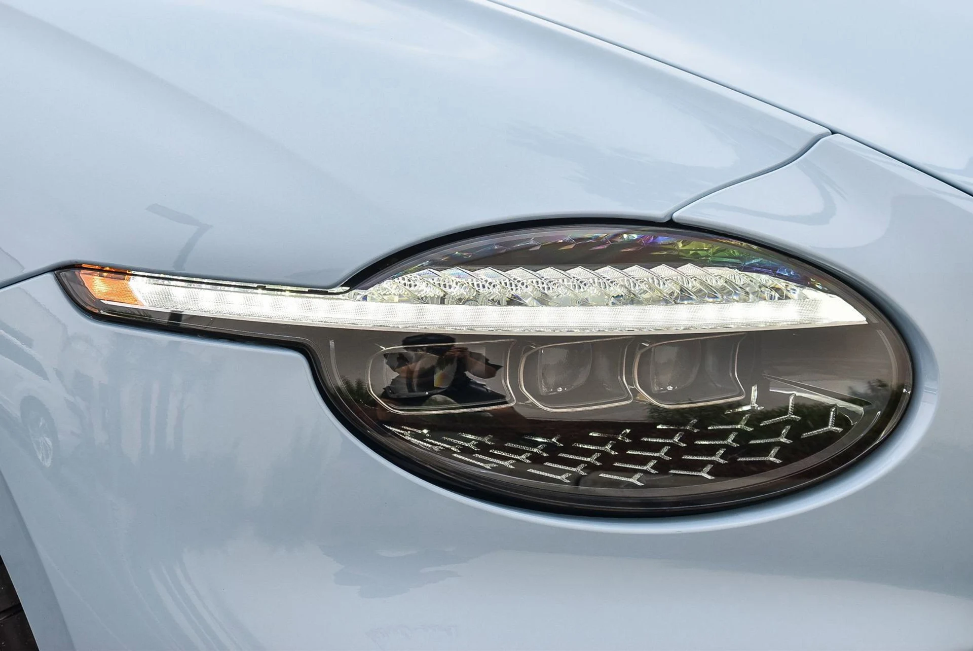 mph012_2854753527_85a75736306844153b589dd805dd4c59x_3ab7065413