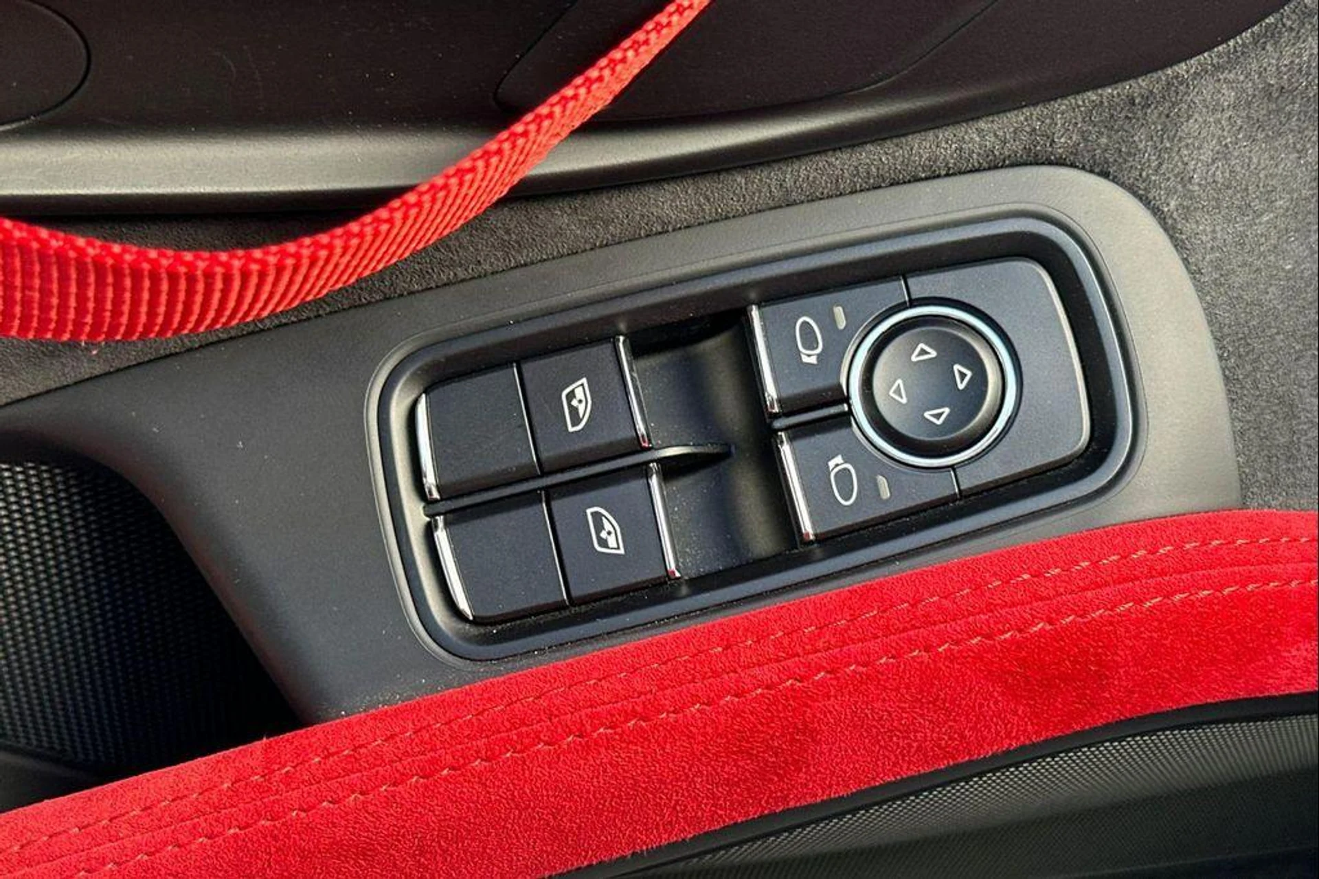 mph012_2855225633_Blvva_Y_Gqx5_Yn4o_Bb9f7to_QI_GWQ_9ba82bd22f